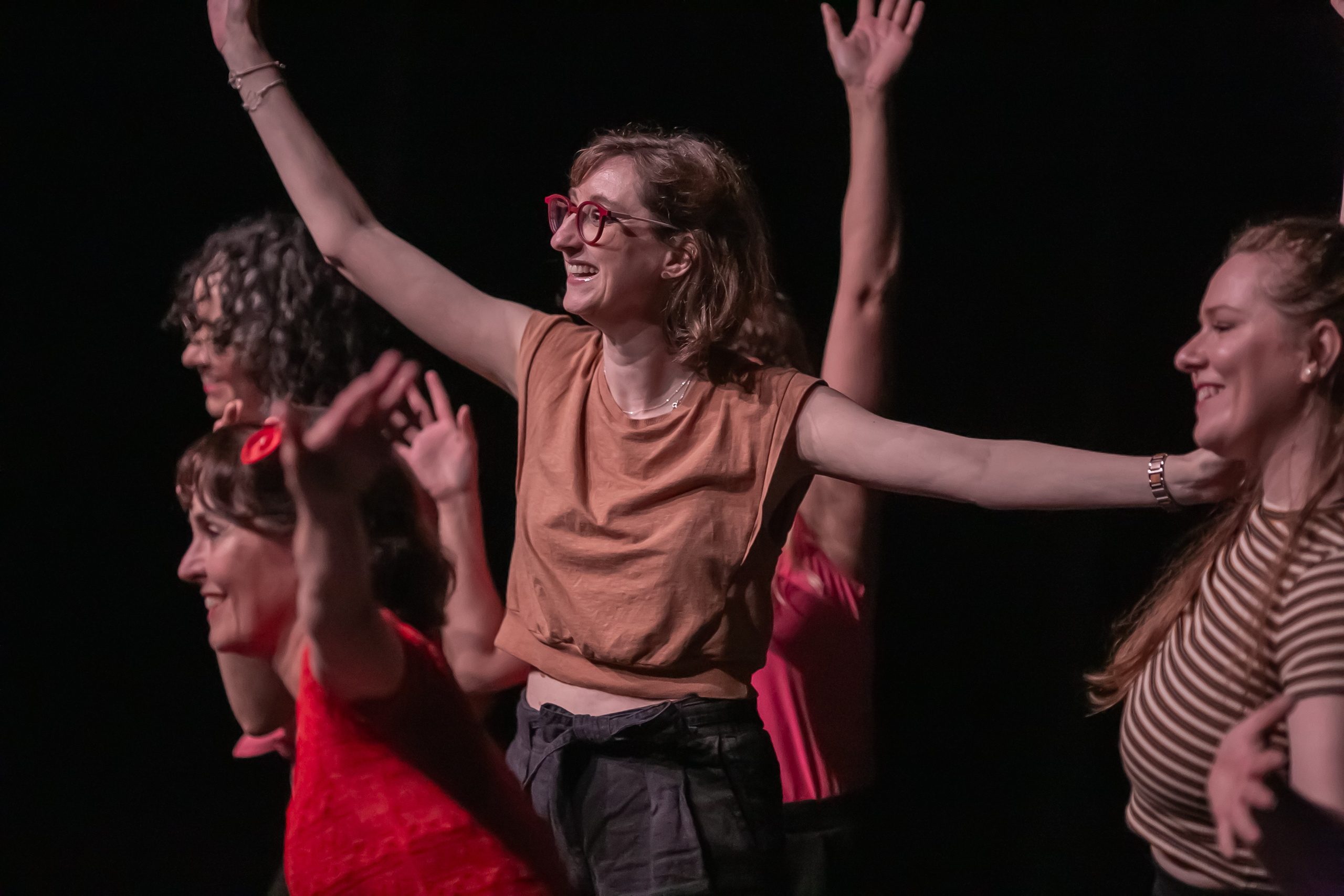 PLANET DANCE SPECTAKLE 2025. Portret photographer in Switzerland Artur Magpie