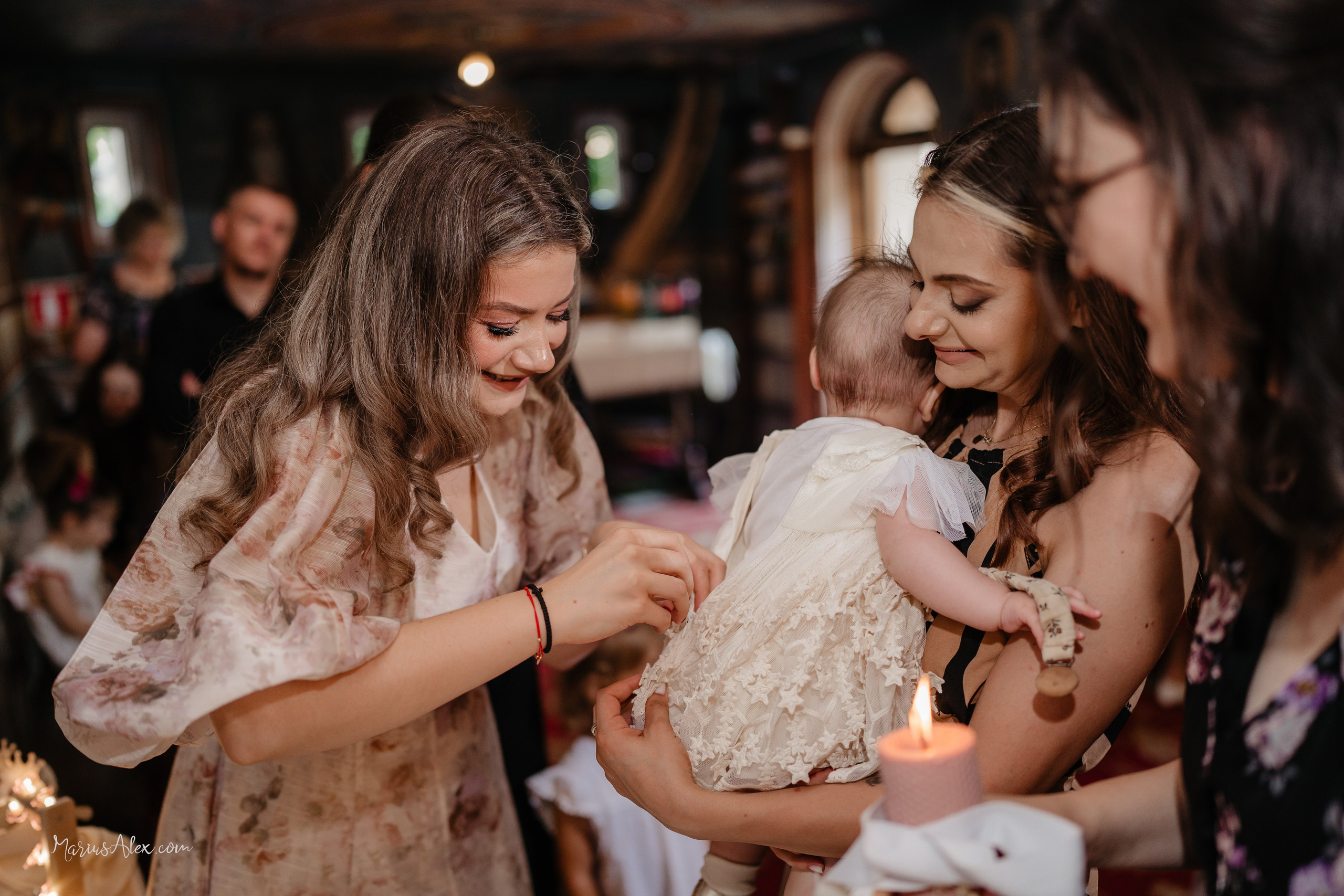 Botezul micutei Olivia Maria. Marius Alex fotograf de eveniment si portret din Suceava