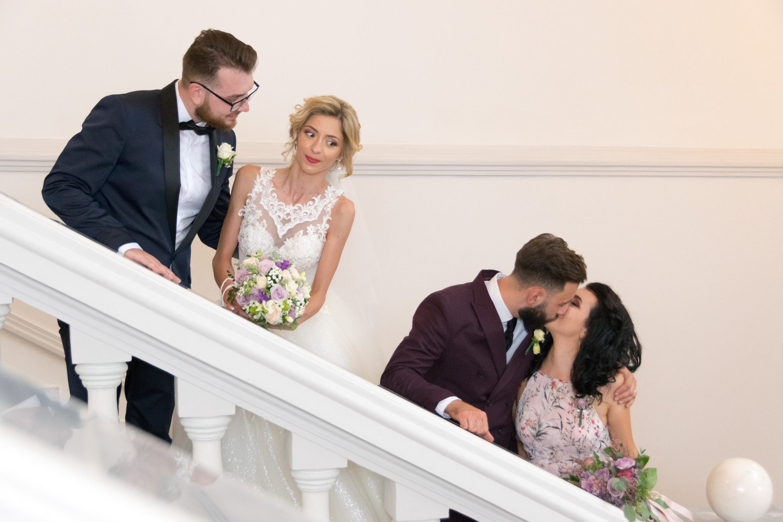 Sedinta foto muzeu, fotografii de nunta, fotograf de nunta bucuresti, fotografii nunta de la sedinta foto, pozing mireasa, obiceiuri, fotografie profesionala nunta