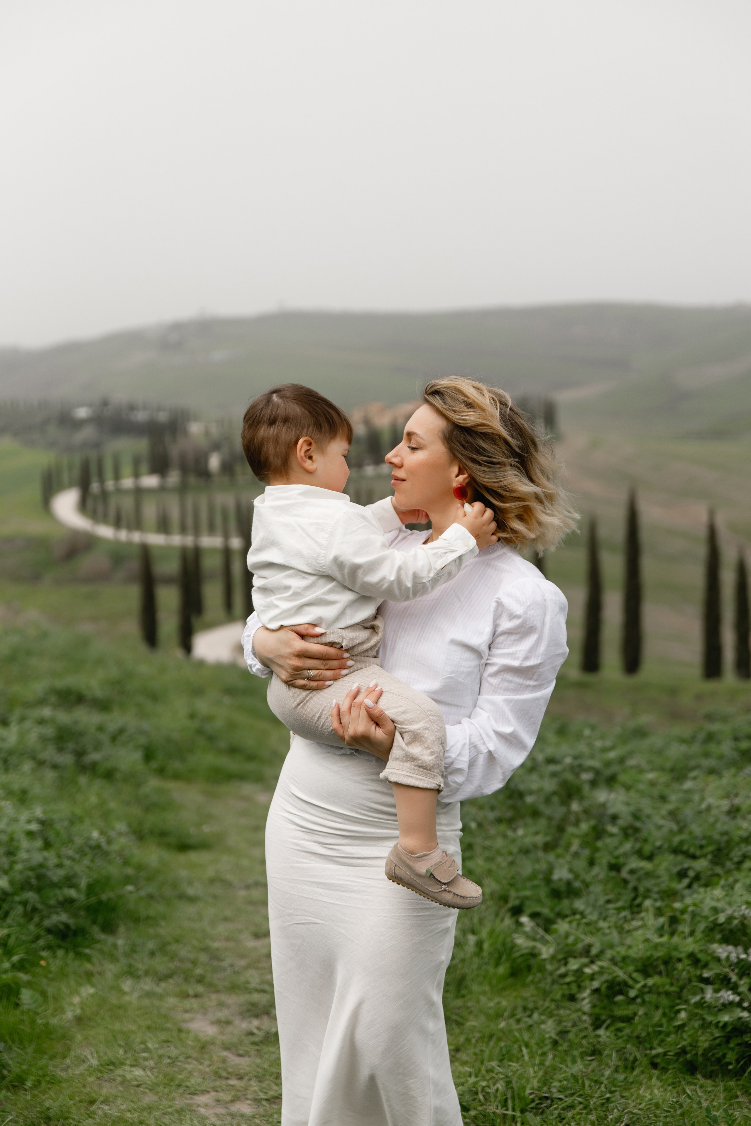 Wedding photographer Italy Rome, Tuscany, Lake Como, Sicily, Puglia. Wedding Photographer Rome Tuscany Como Sicily Puglia Amalfy Italy- Oksana Savenchuk