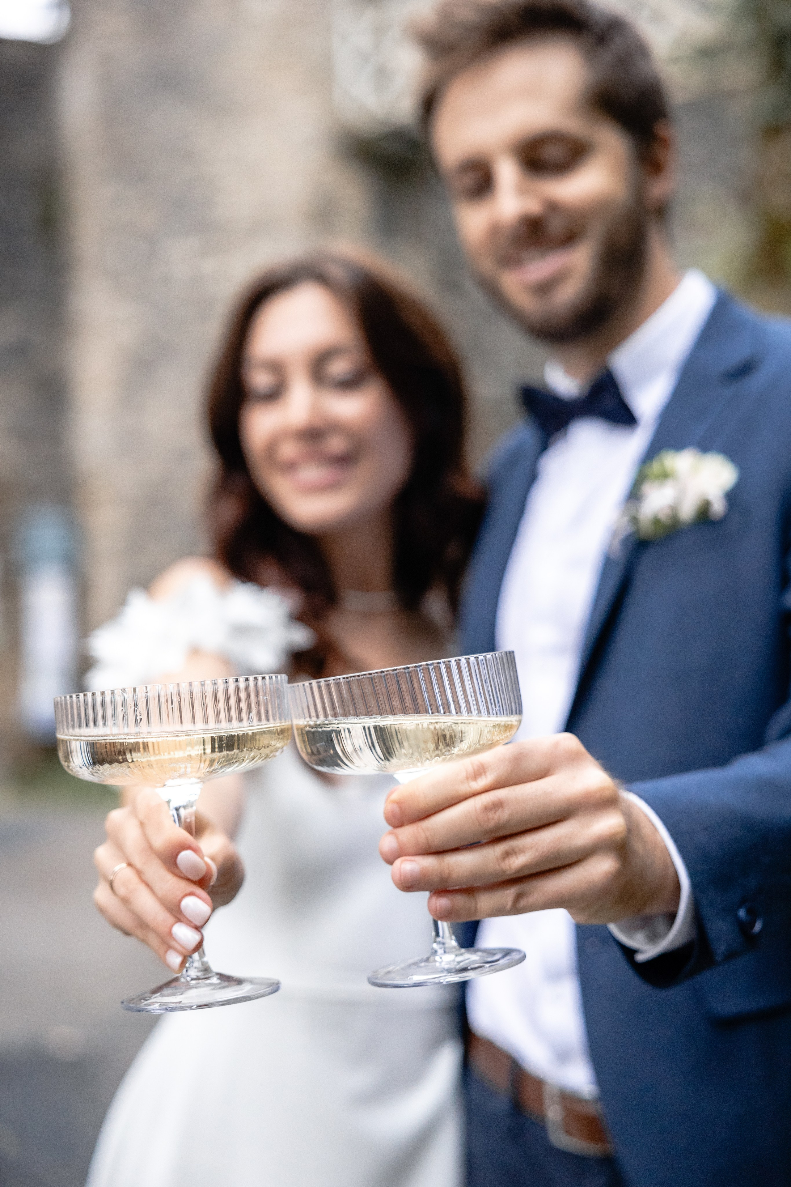 Mariage au château français. Elopement au Château de Cénevières. Eugénie Smirnova — Photographe à Toulouse et dans le Sud-Ouest