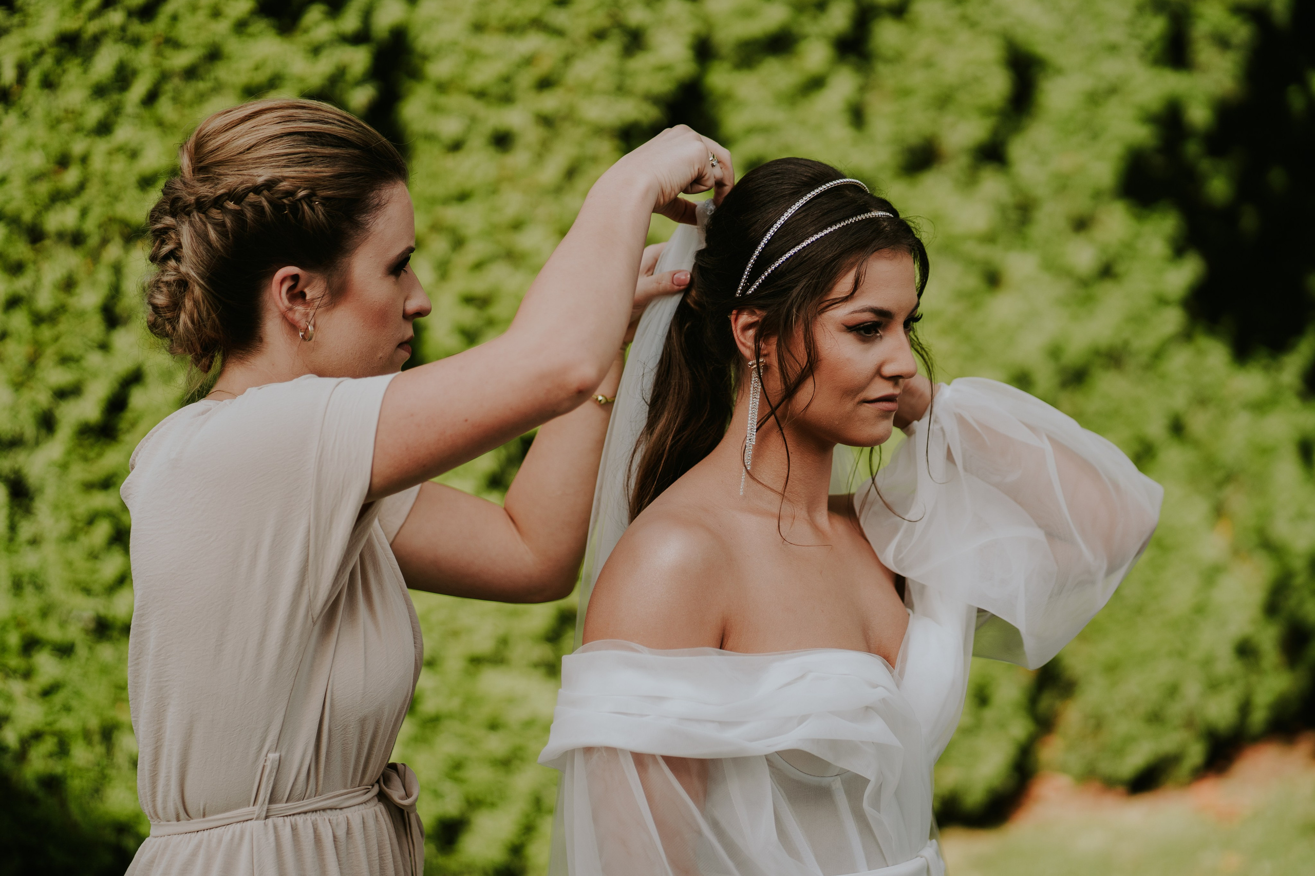 Sala Koralowa w Jaworzu: Opowieść o ślubie Nikoli i Kacpra. Karkowskafoto - fotografia miłości