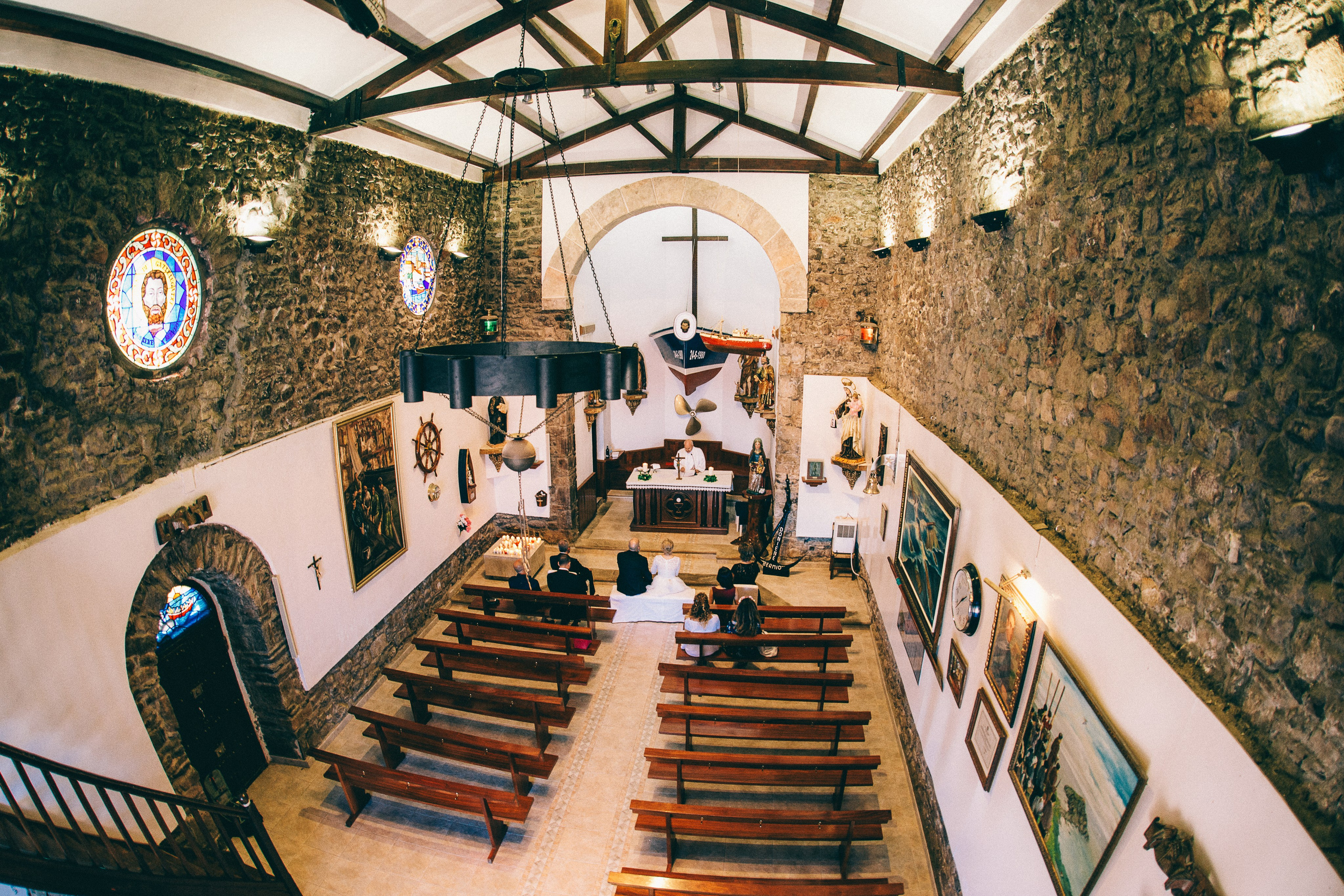 Una boda de ensueño en San Juan de Gaztelugatxe. Fotógrafo profesional Bilbao
