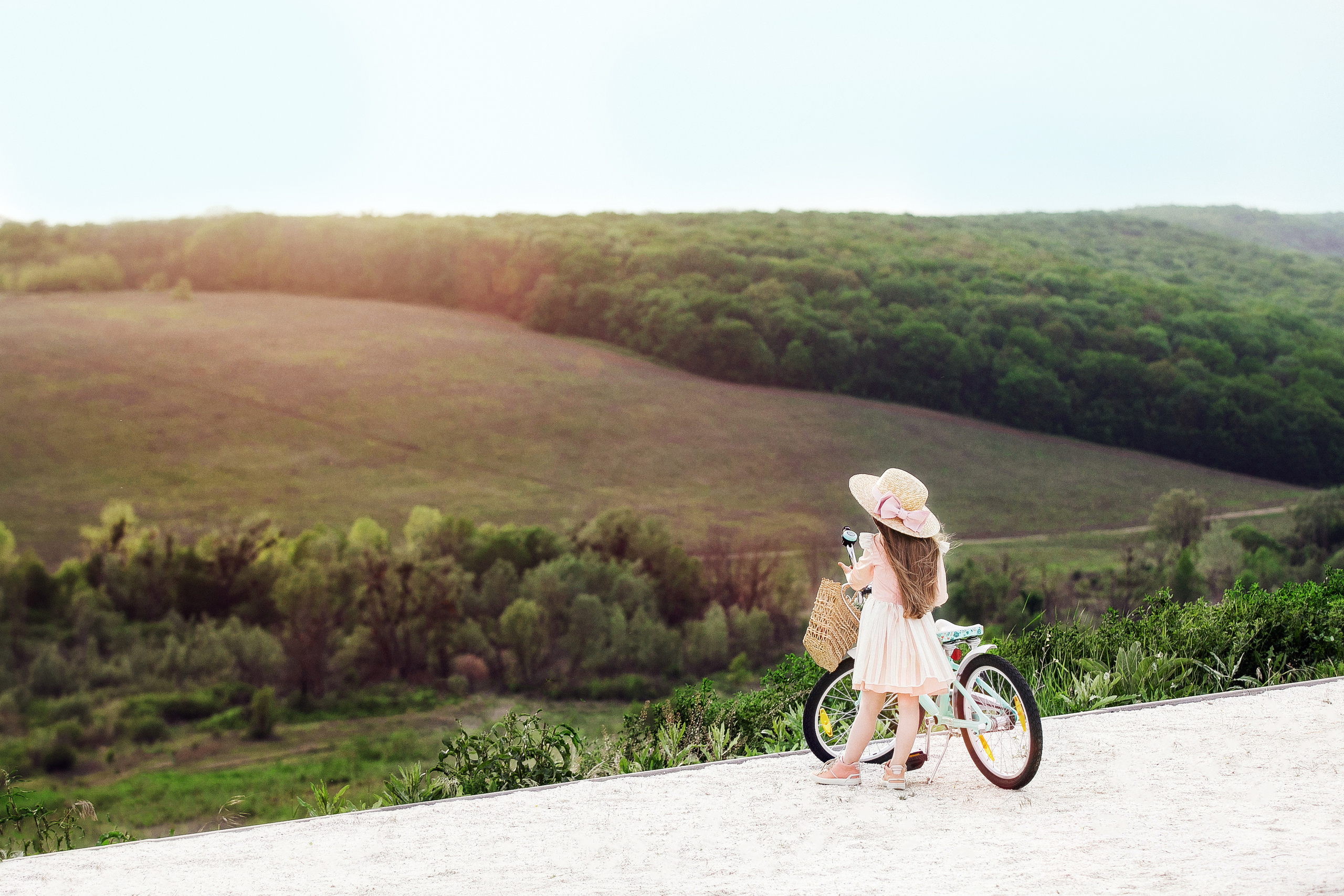 Newborn and Kids. Iurkovski PHOTOGRAPHY in Europe. Luxury destination weddings and events