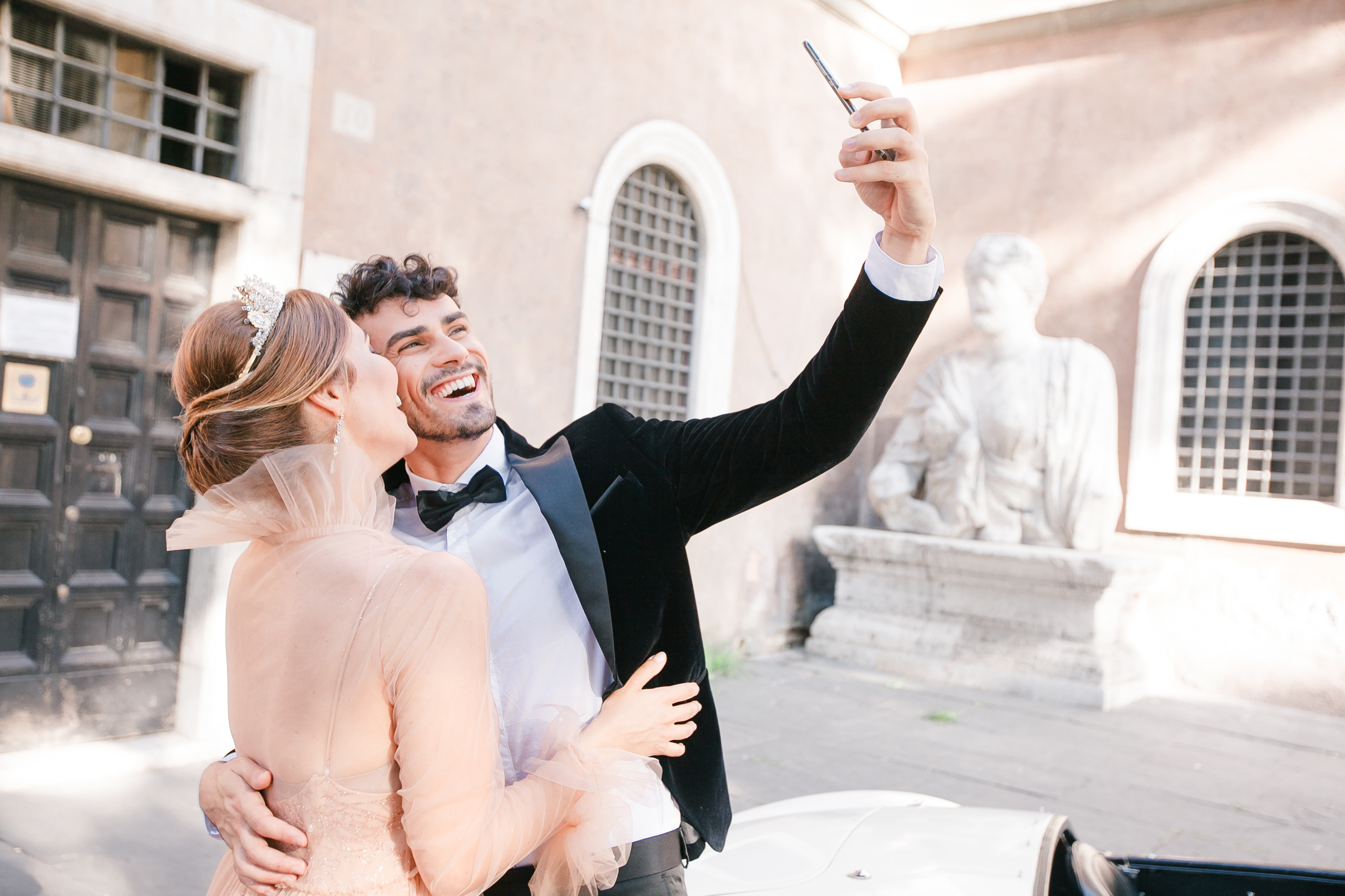 Rome Piazza Venezia & Coliseum Love Story. Iurkovski PHOTOGRAPHY in Europe. Luxury destination weddings and events