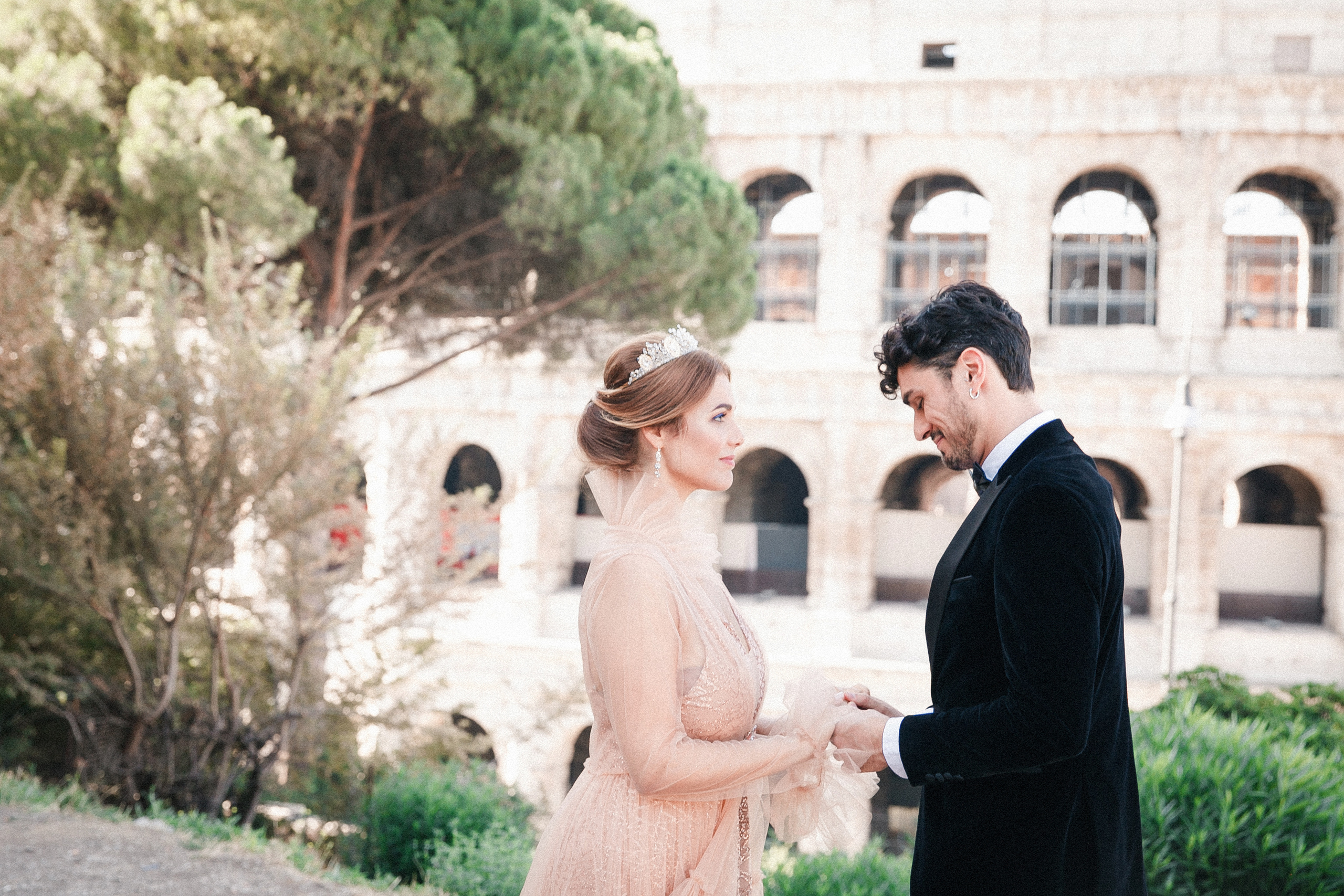 Rome Piazza Venezia & Coliseum Love Story. Iurkovski PHOTOGRAPHY in Europe. Luxury destination weddings and events