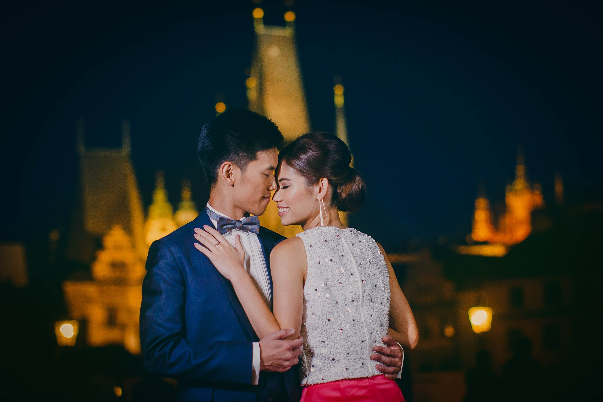 Engagements. Northeast Ohio (Cleveland, Youngstown, Akron) Wedding Photography