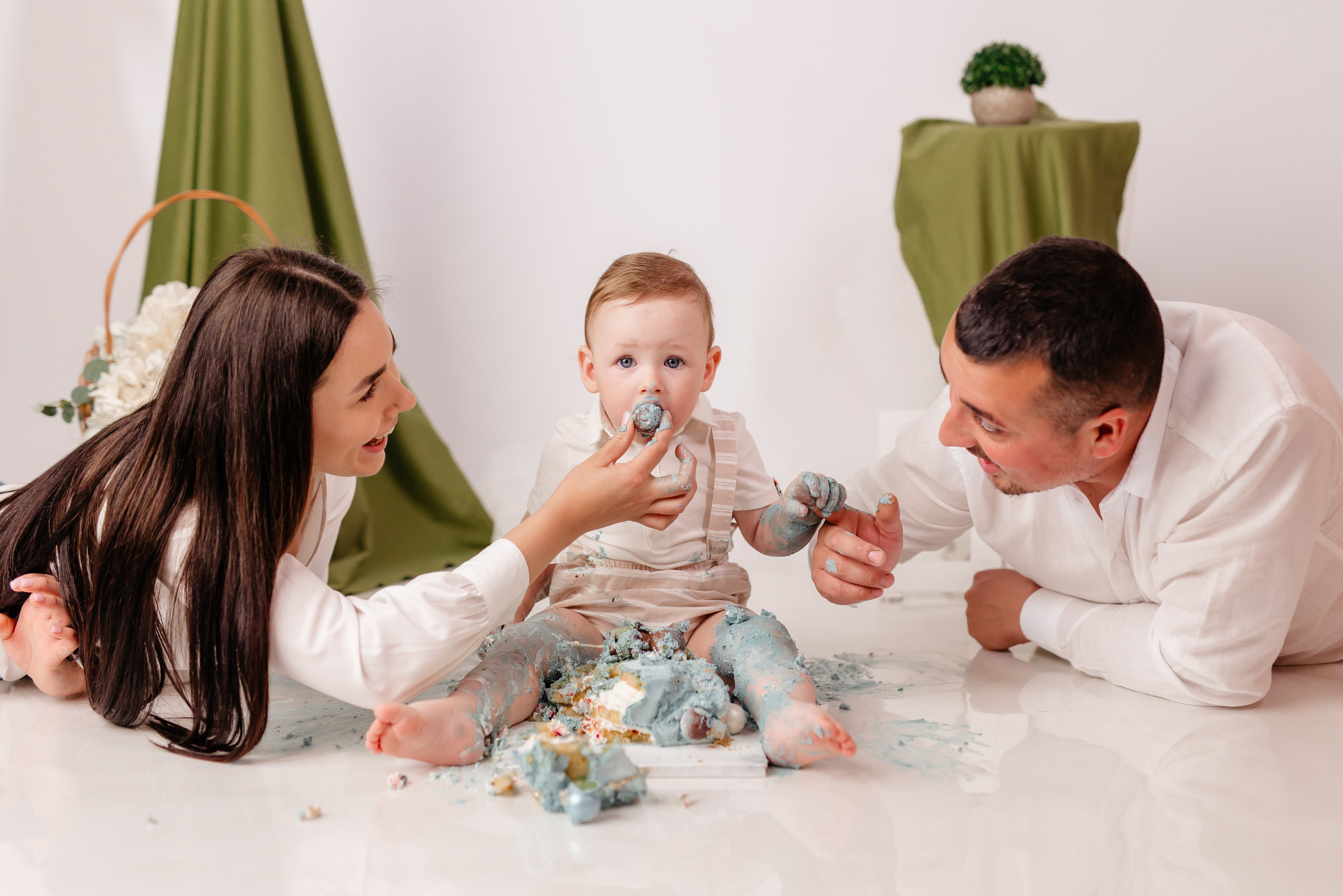 SMASH CAKE. Robert Blaj - Fotograf Nuntă Iași