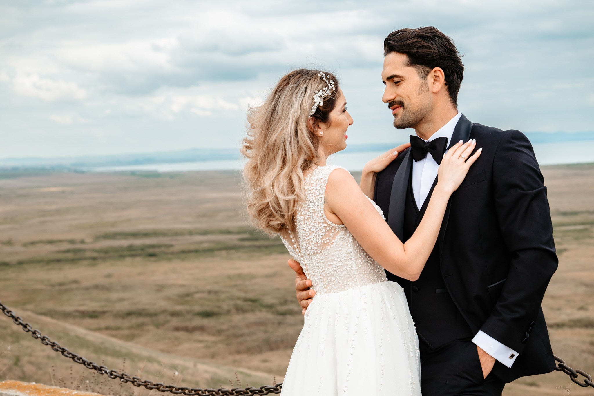 Alexandra & Robert. Www.besttalesstudio.com