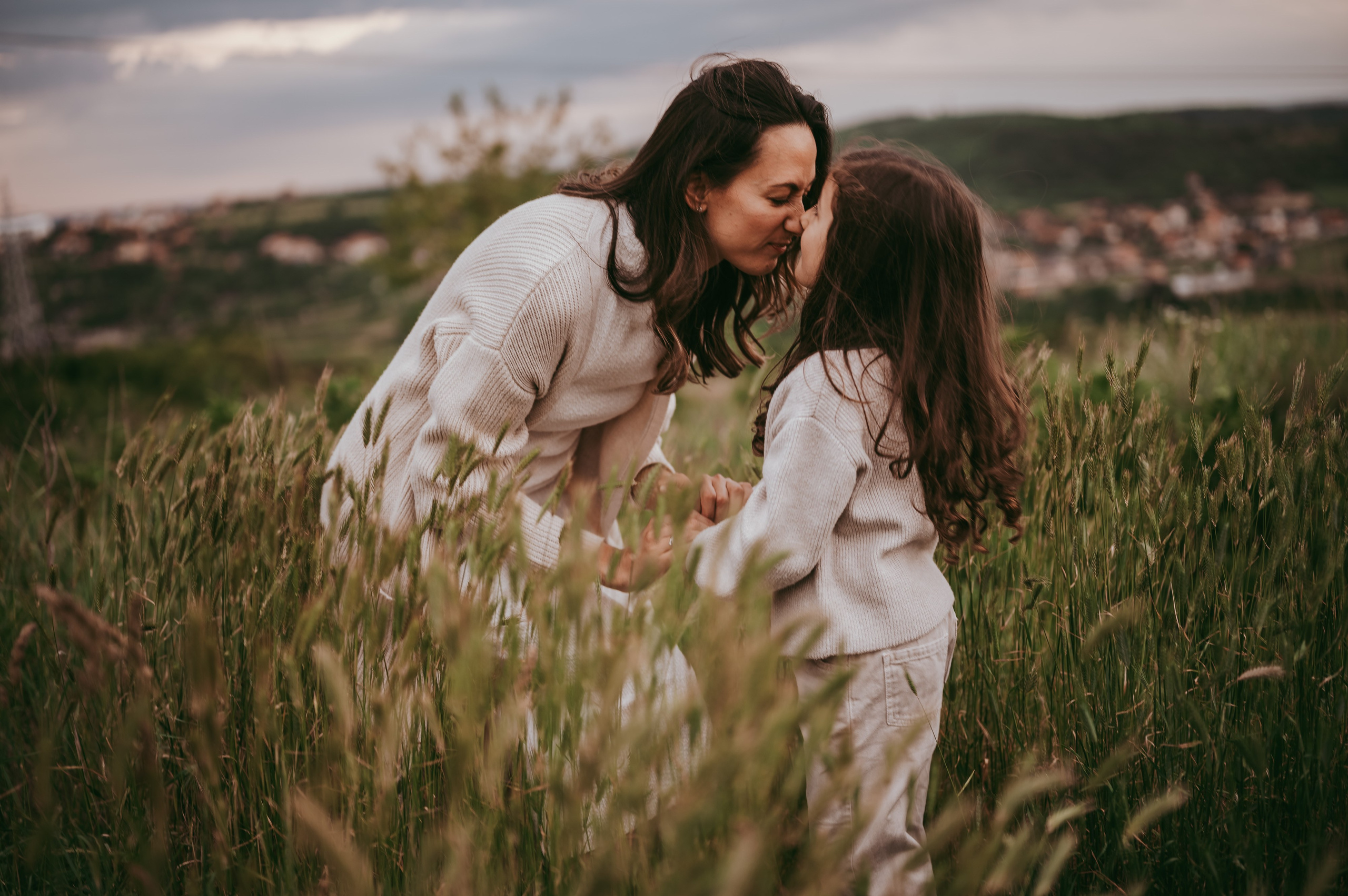 Bojana i Srna / mammy and me photosession. Deciji i porodicni fotograf u Beogradu Oksana Skendzic