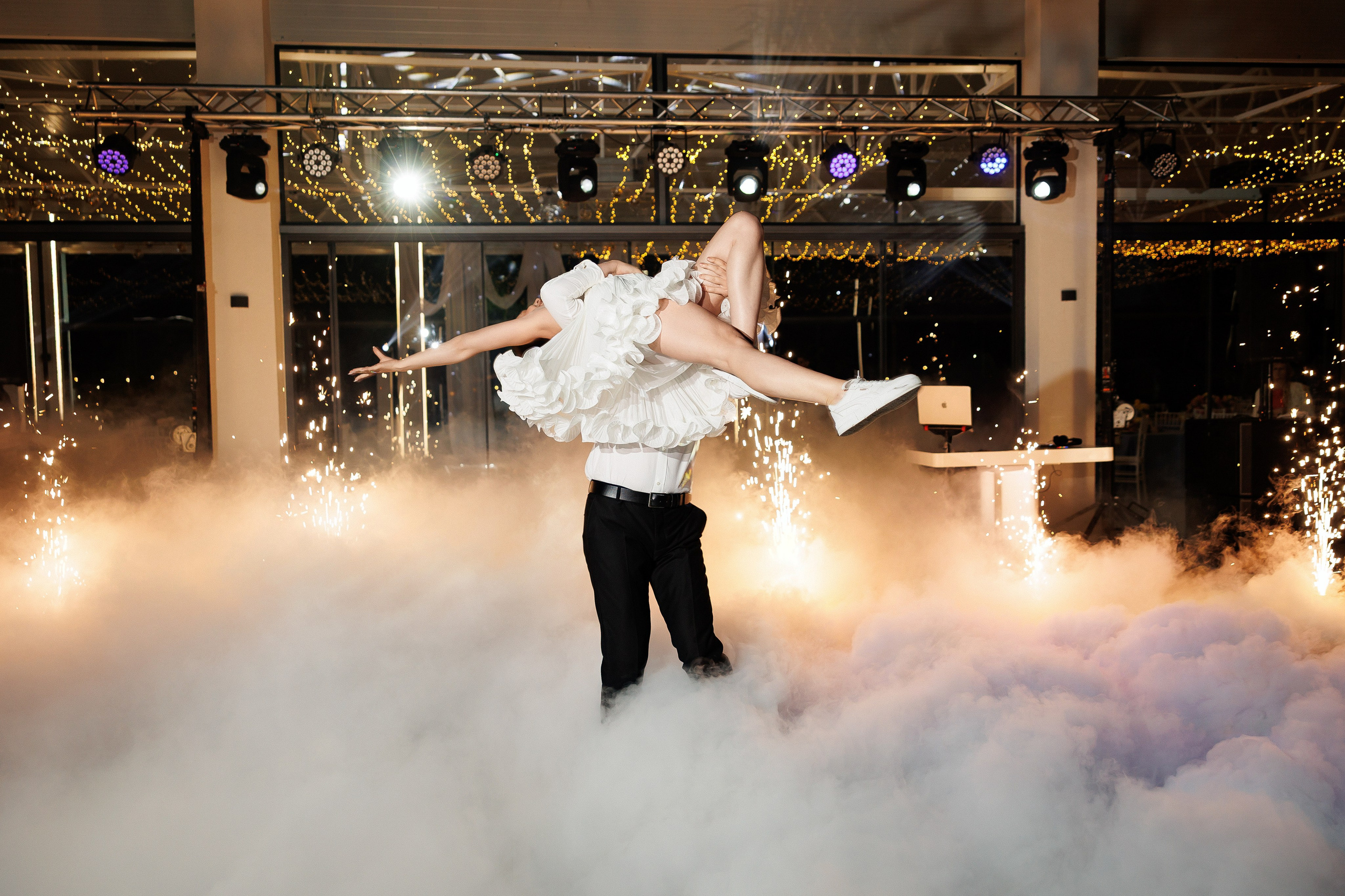 Florin & Corina — Complexul Turistic Costesti — Wedding Day. Servicii Foto și Video 067188353