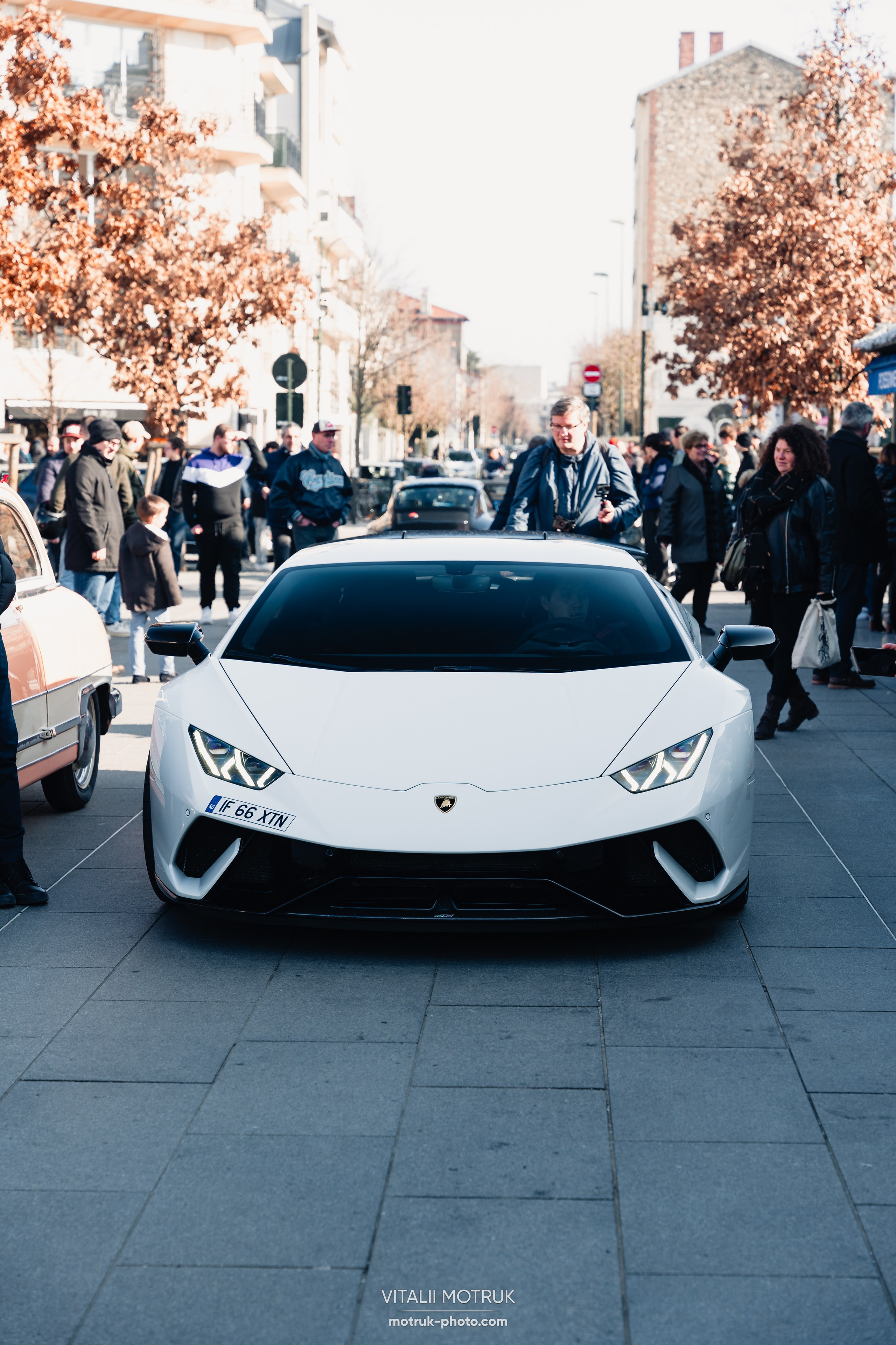 Rassemblement Colombes 16 fevrier 2025. Photographe de voitures à Paris — Vitalii Motruk