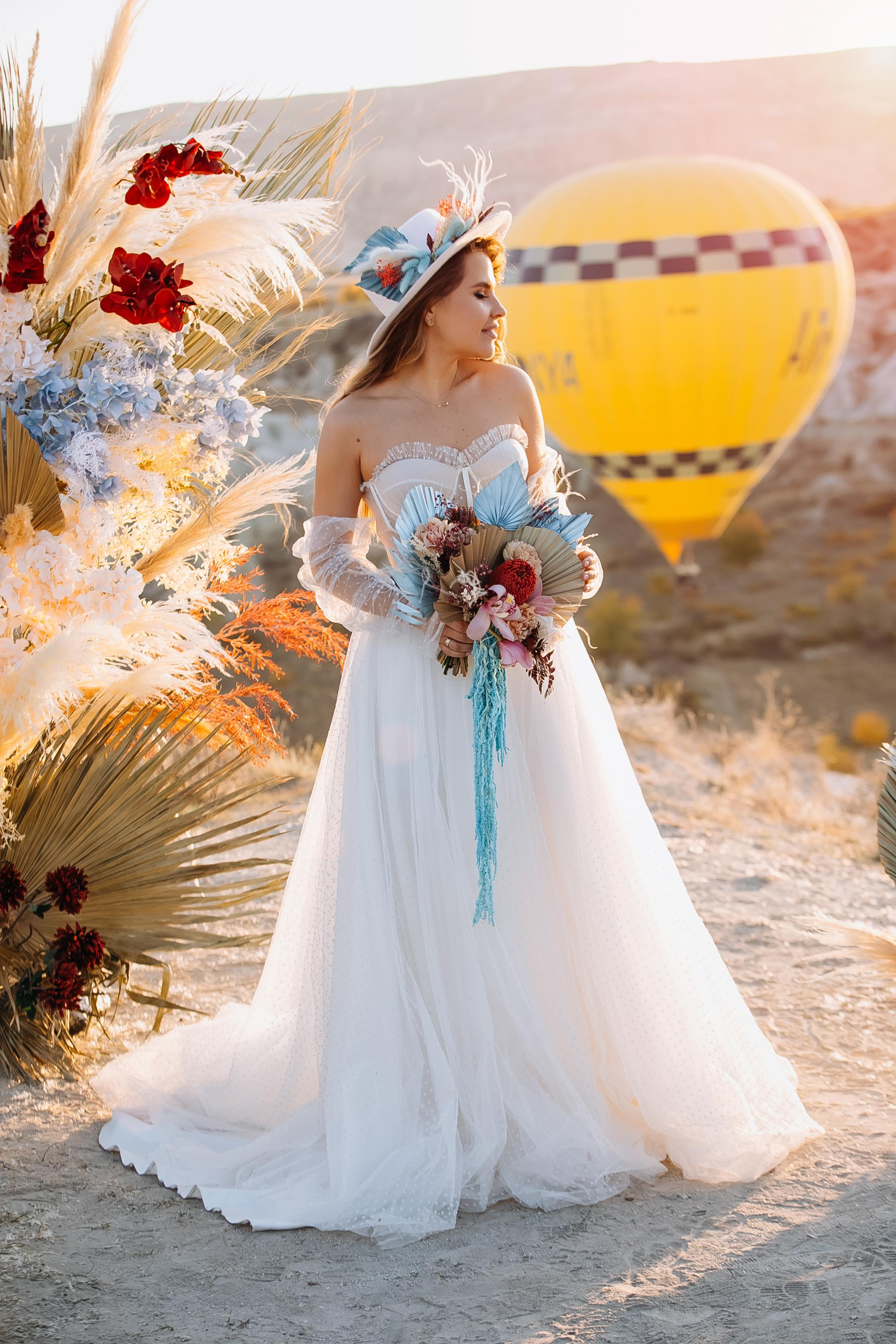 Aleksandr & Natalia — Cappadocia 10 Year Wedding Anniversary. Iurkovski PHOTOGRAPHY in Europe. Luxury destination weddings and events