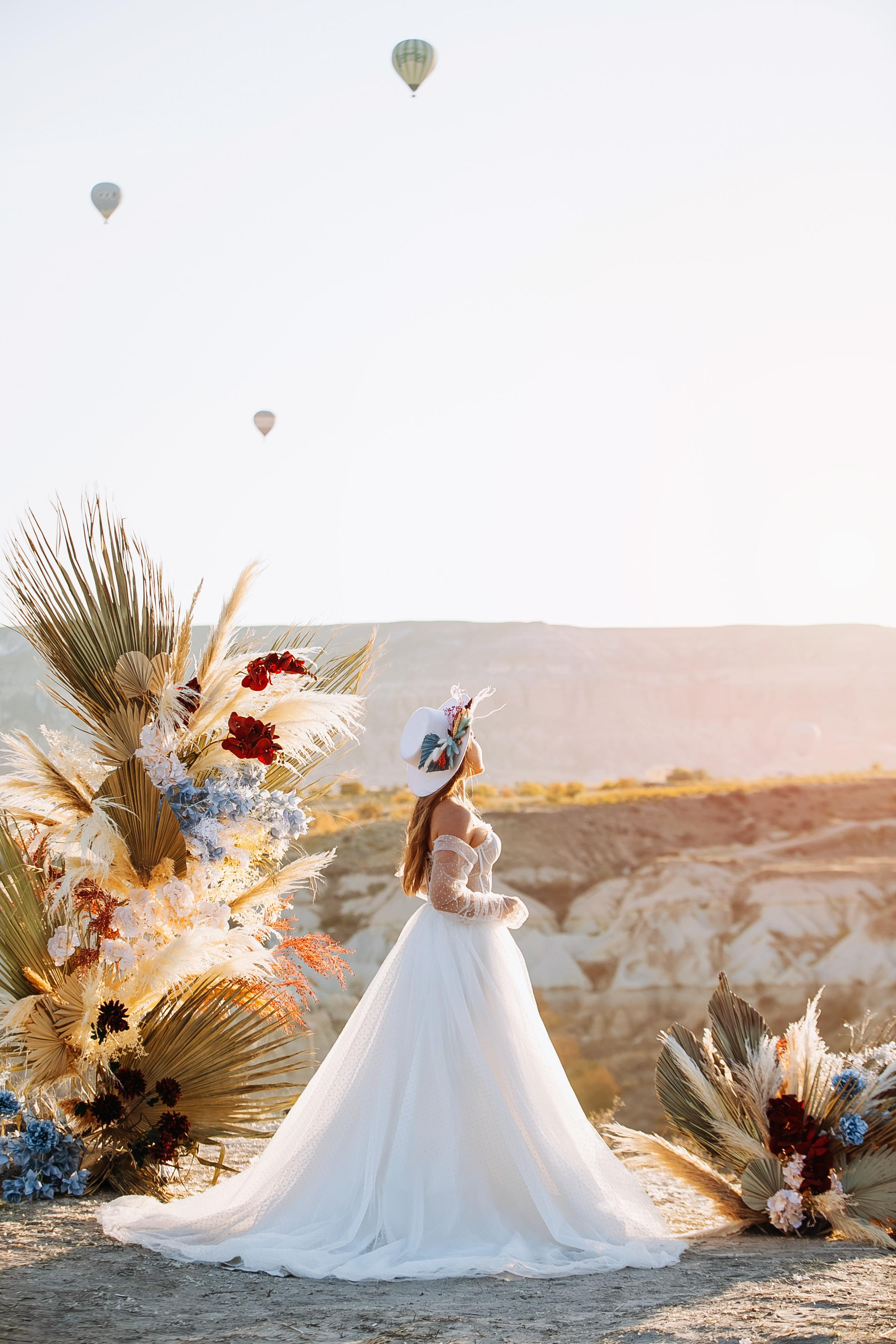 Aleksandr & Natalia — Cappadocia 10 Year Wedding Anniversary. Iurkovski PHOTOGRAPHY in Europe. Luxury destination weddings and events