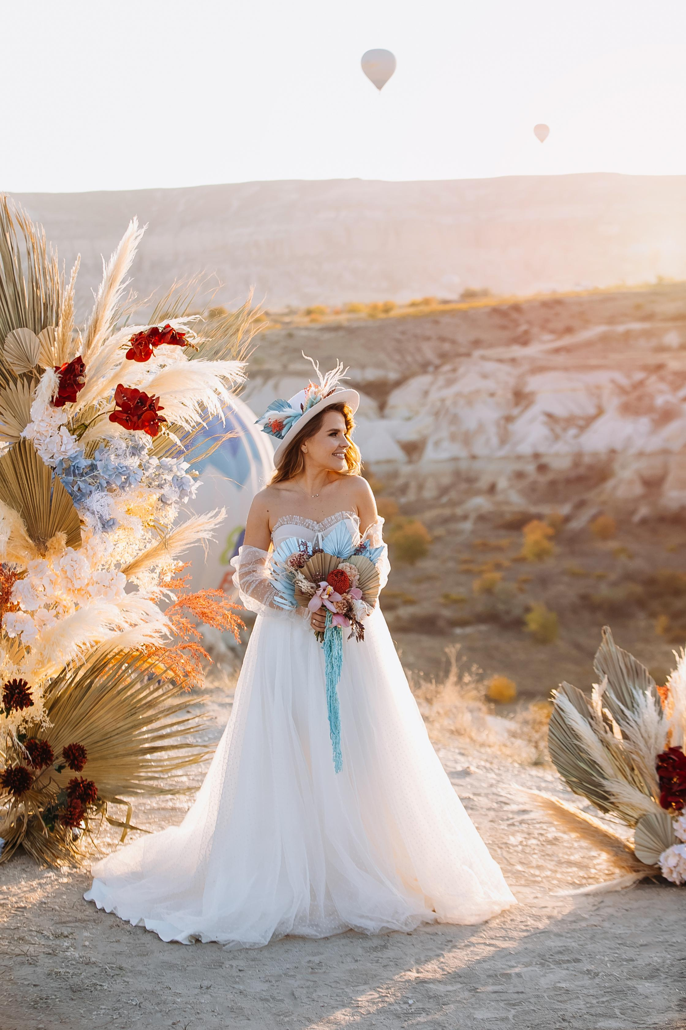 Aleksandr & Natalia — Cappadocia 10 Year Wedding Anniversary. Iurkovski PHOTOGRAPHY in Europe. Luxury destination weddings and events