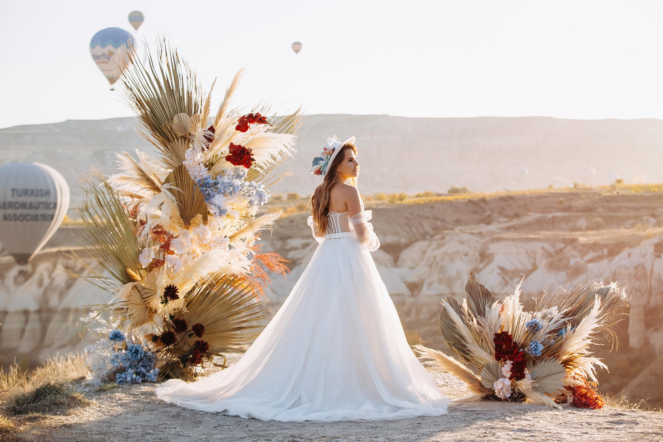 Aleksandr & Natalia — Cappadocia 10 Year Wedding Anniversary. Iurkovski PHOTOGRAPHY in Europe. Luxury destination weddings and events