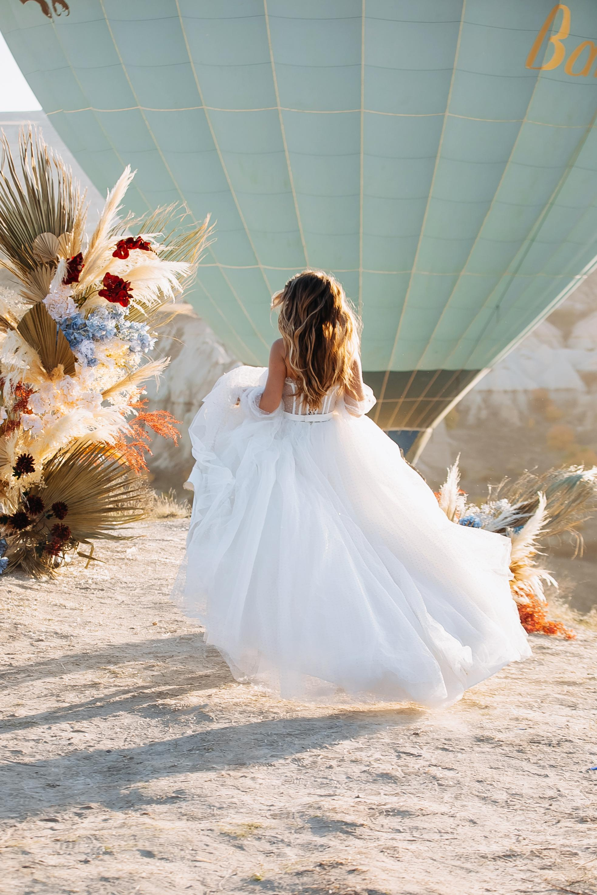Aleksandr & Natalia — Cappadocia 10 Year Wedding Anniversary. Iurkovski PHOTOGRAPHY in Europe. Luxury destination weddings and events