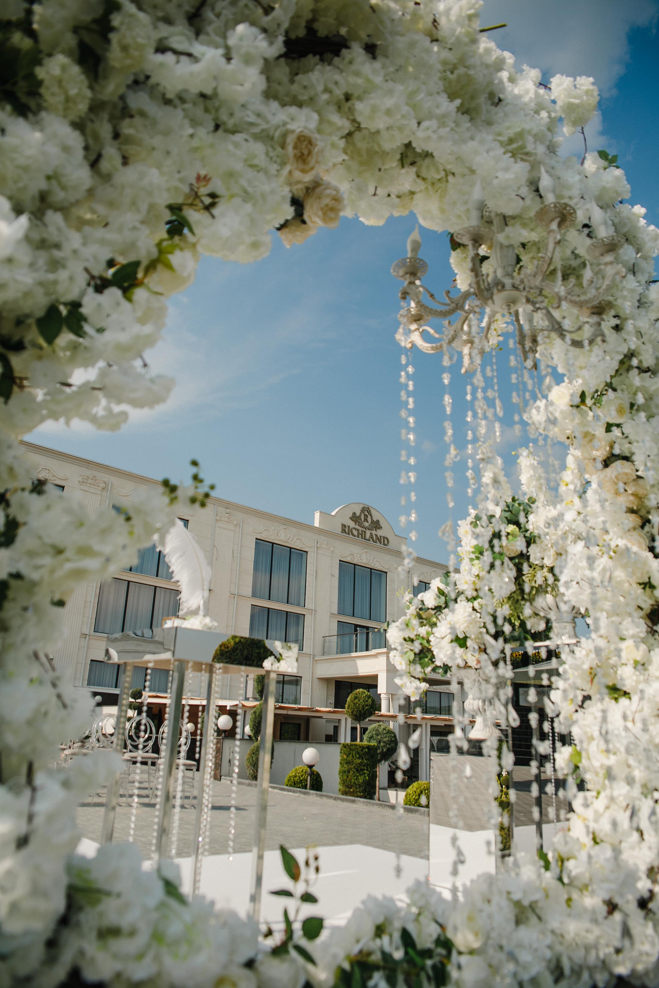 Iulian & Ekaterina — Wedding Castel Mimi/ Bernardazzi Hotel/Richland. Iurkovski PHOTOGRAPHY in Europe. Luxury destination weddings and events