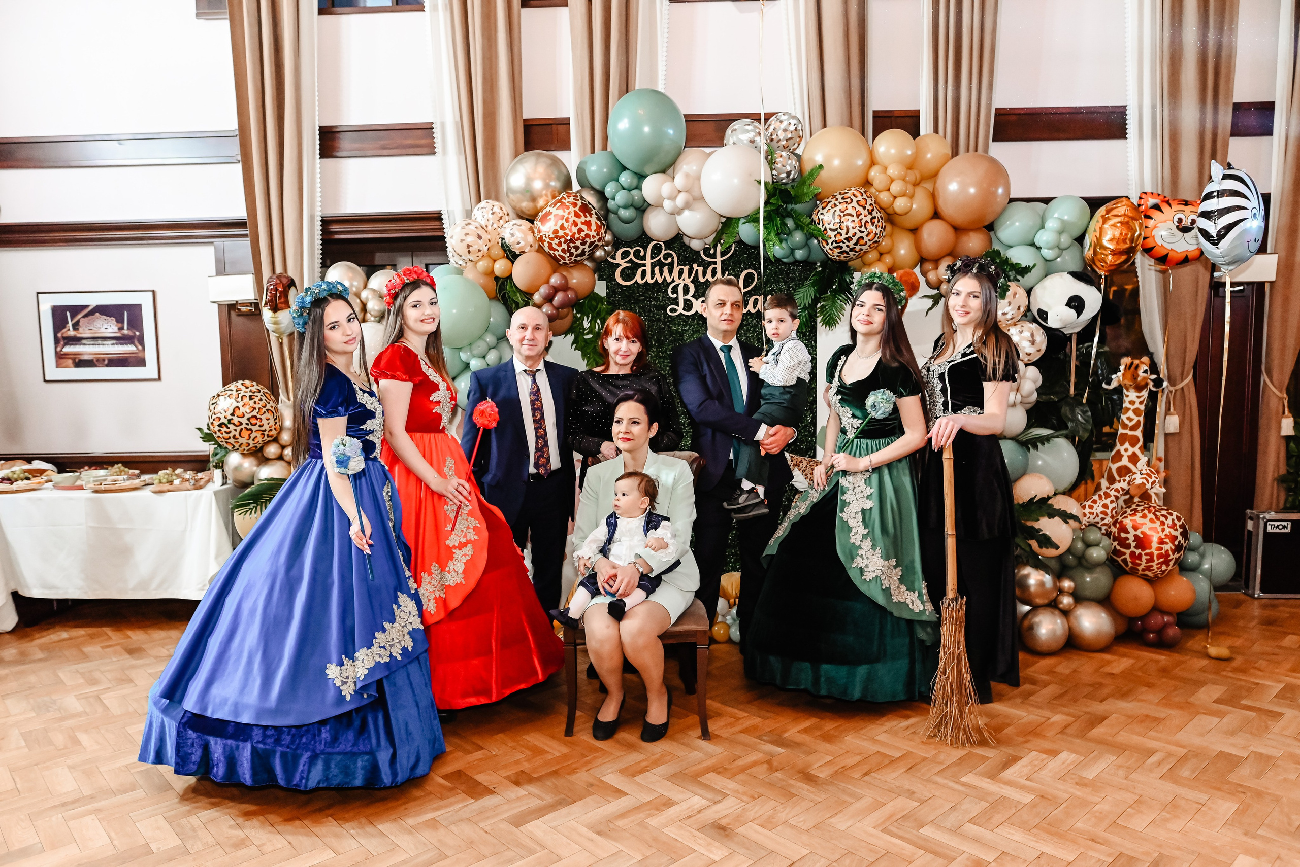 Momentul ursitoarelor de botez – bucurie în familie surprinsă de Ana Maria Drăgan 