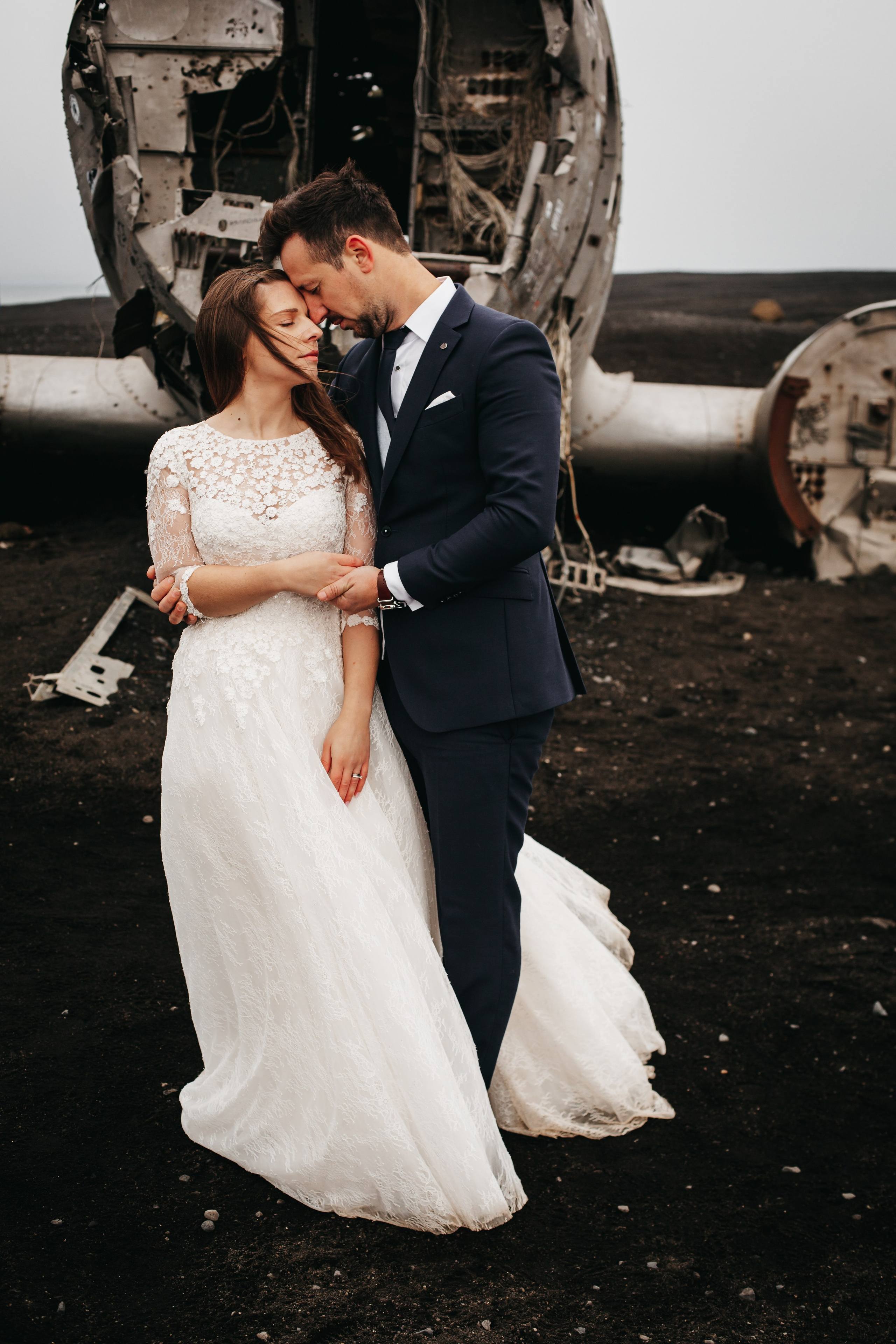 B & A. Fotograf Nunta Iasi - Hearts & Pictures