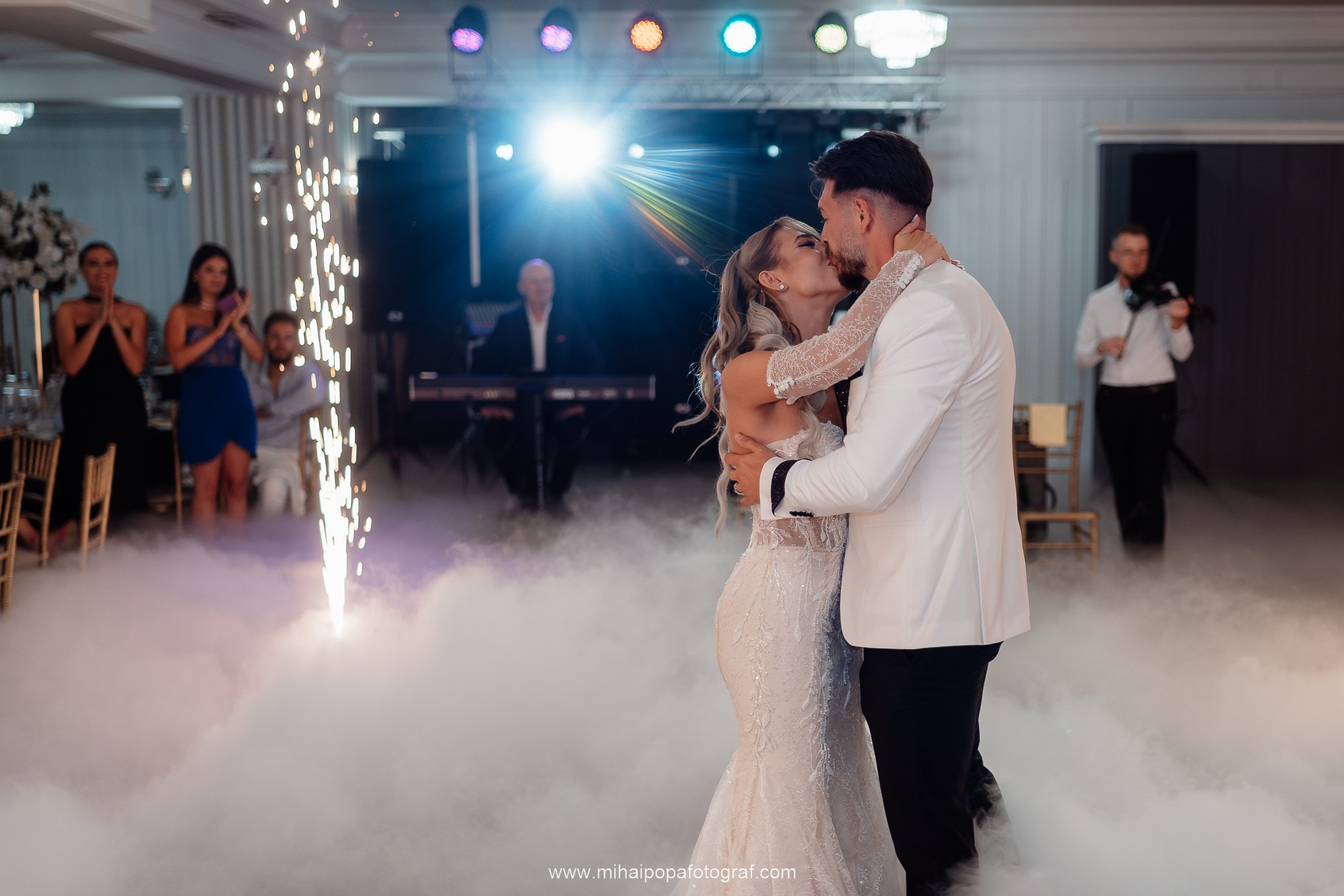 Fotograf de nuntă în Râmnicu Vâlcea | Mihai Popa Fotograf. Fotograf Nuntă & Botez București - Mihai Popa | Dincolo de oameni, imortalizez emoții!