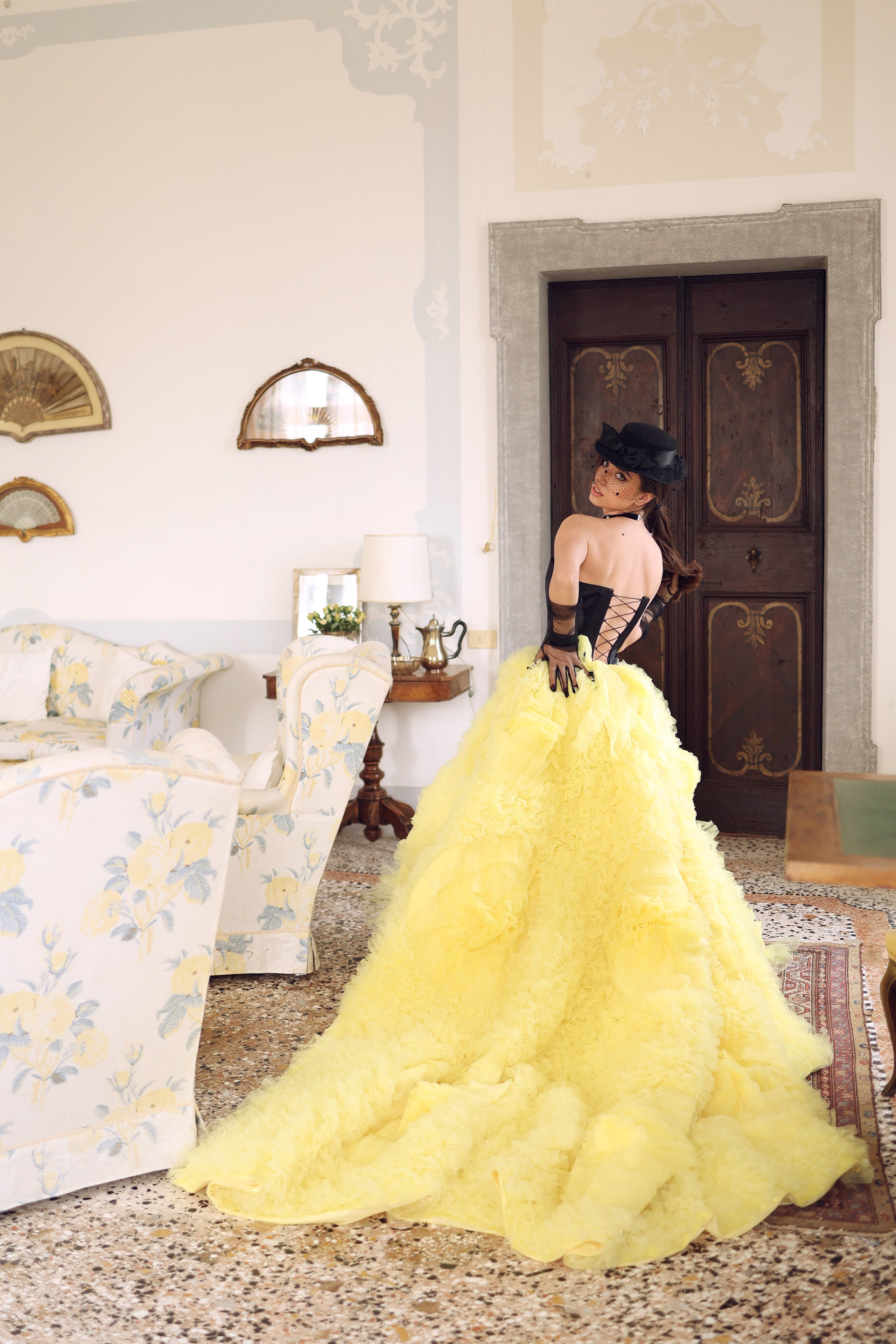 Rent dress in Venice. Photographer in Venice, Viktoria Antonova