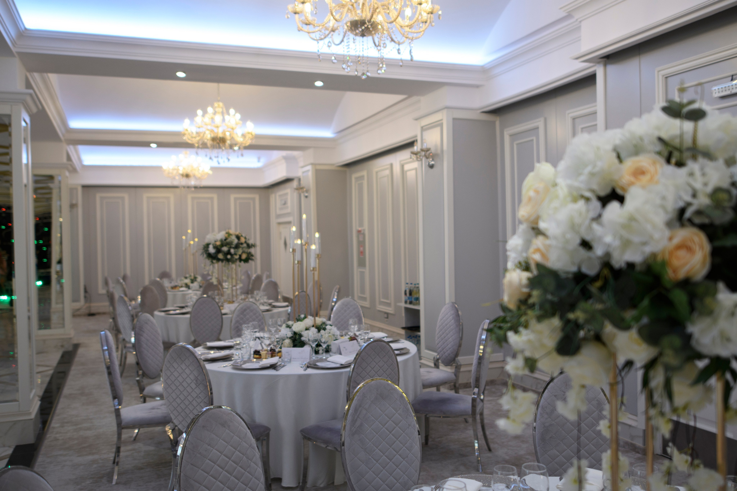 Fotografii de nunta Onesti. MDimaFotoStudio. Fotograf de nuntă, evenimente private și de familie