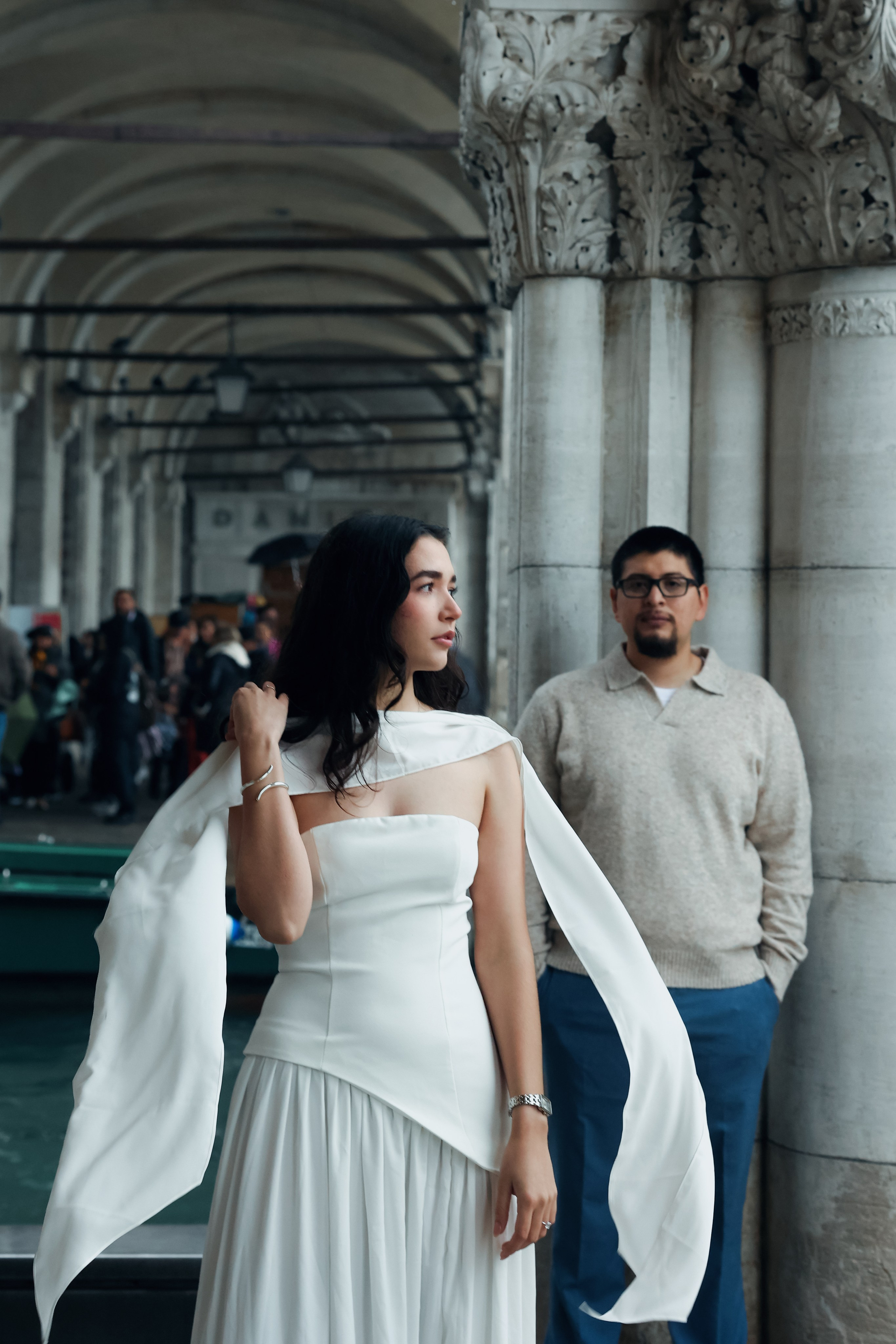 Romantic couple photoshoot in rainy Venice