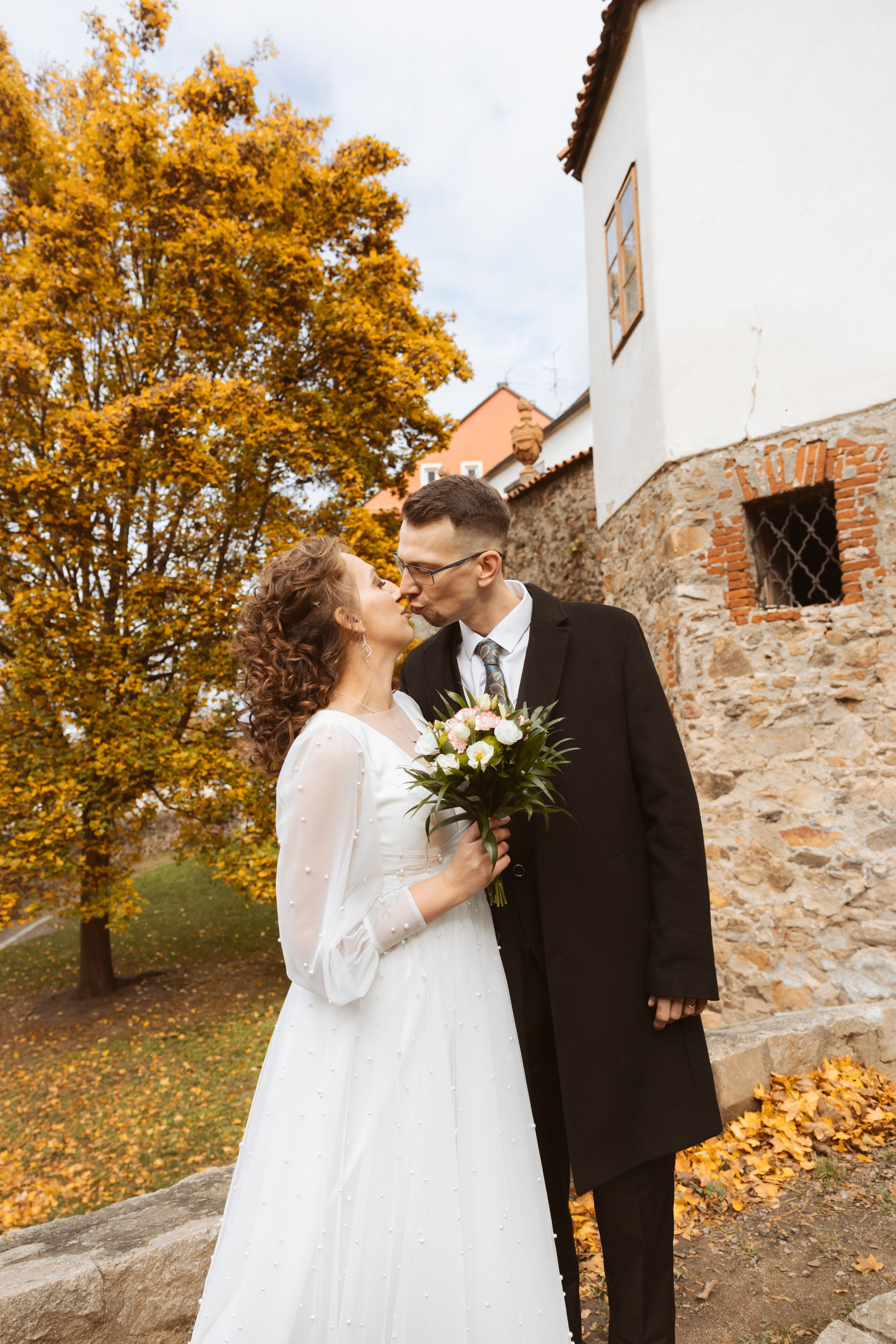 Podzimní svatební focen. Lifestyle and Family Photographer in Pisek Oxana Telupilova