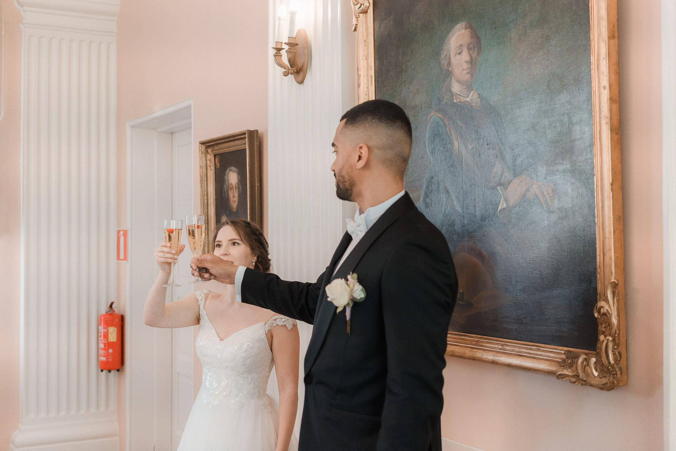 Milja&Marcel, Kesähäät Tuomiokirkossa ja Suomenlinnan Upseerikerhossa