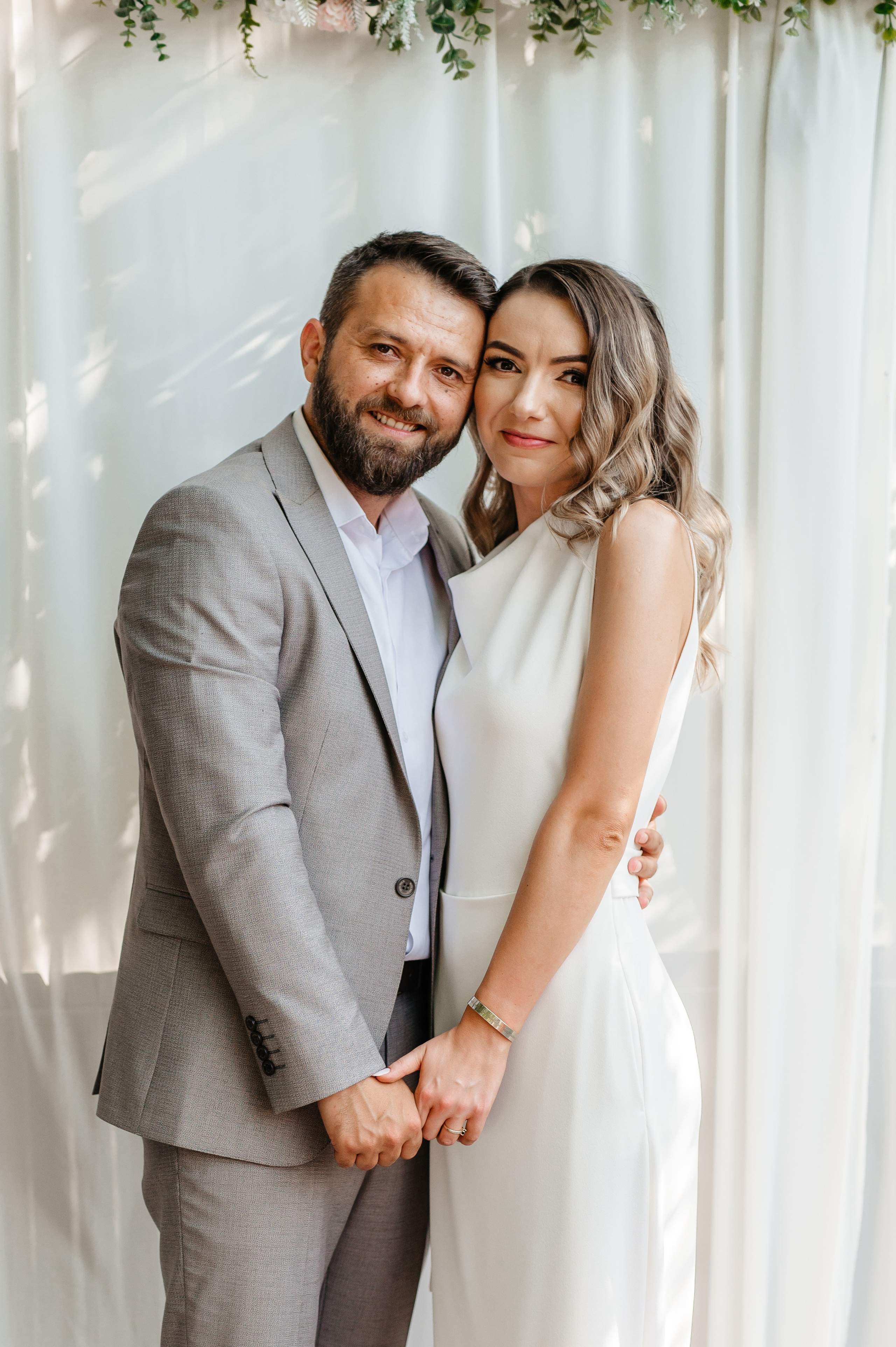 Cununie civila in aer liber si sedinta foto de cuplu. Proud Vision Weddings | Wedding Photography & Film — Servicii profesionale Foto Video Nunta Iasi