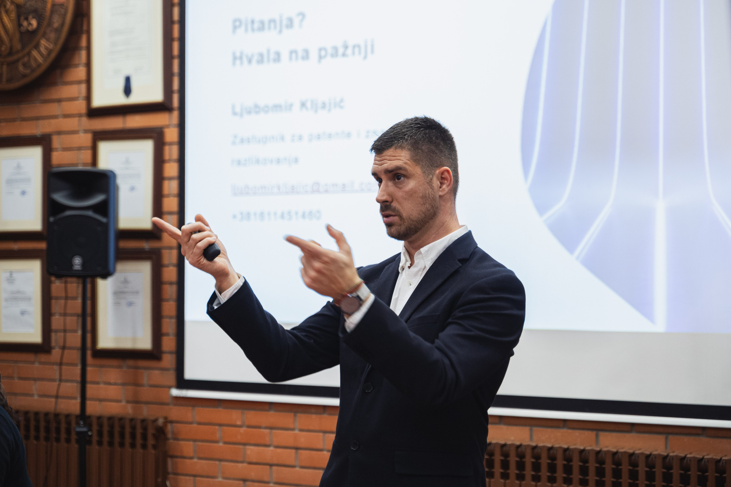 VIP nedelja na pravnom fakultetu Ai predavanje. Жуков Студио