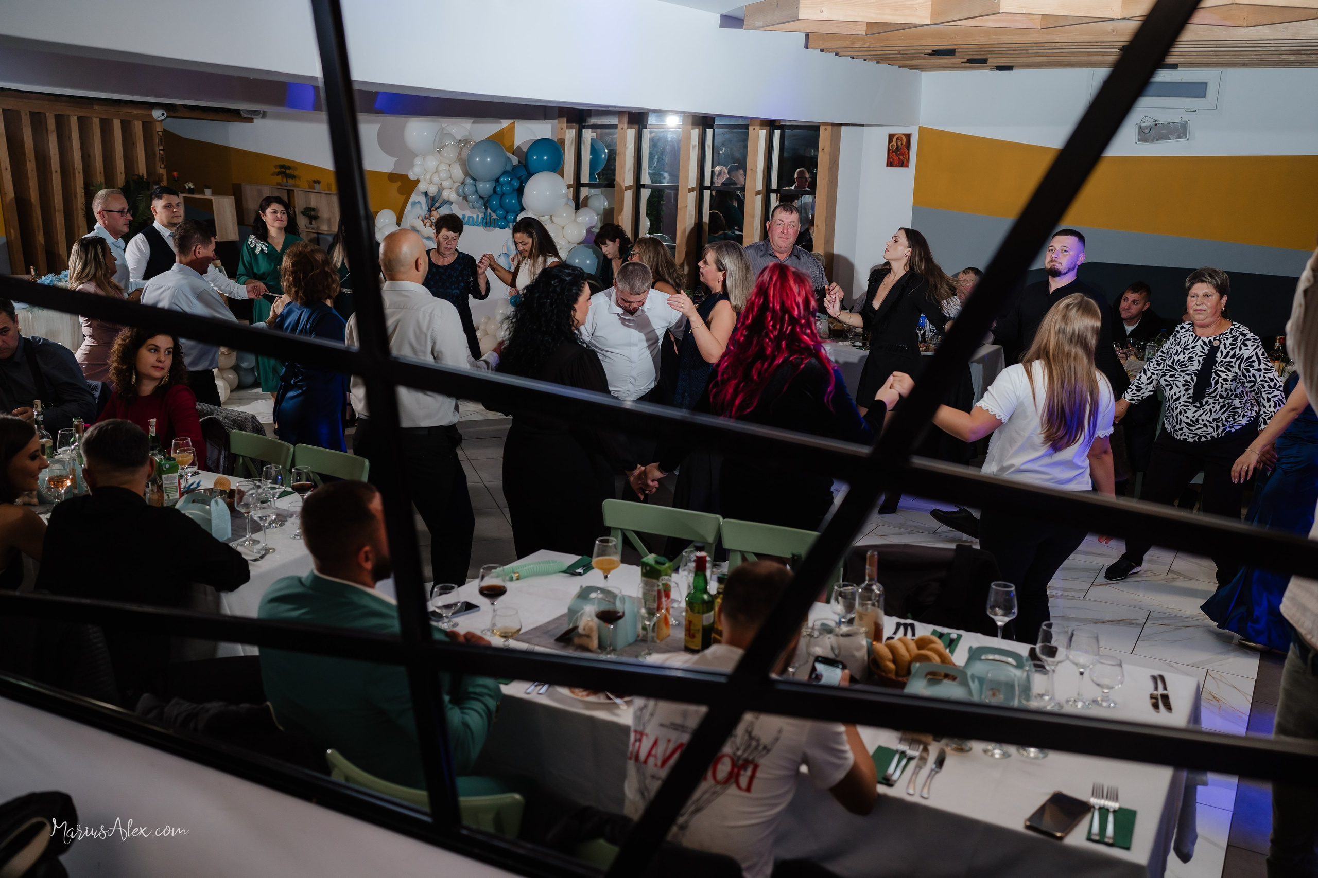 Micutul Mathias - Cel mai distractiv botez. Marius Alex fotograf de eveniment si portret din Suceava