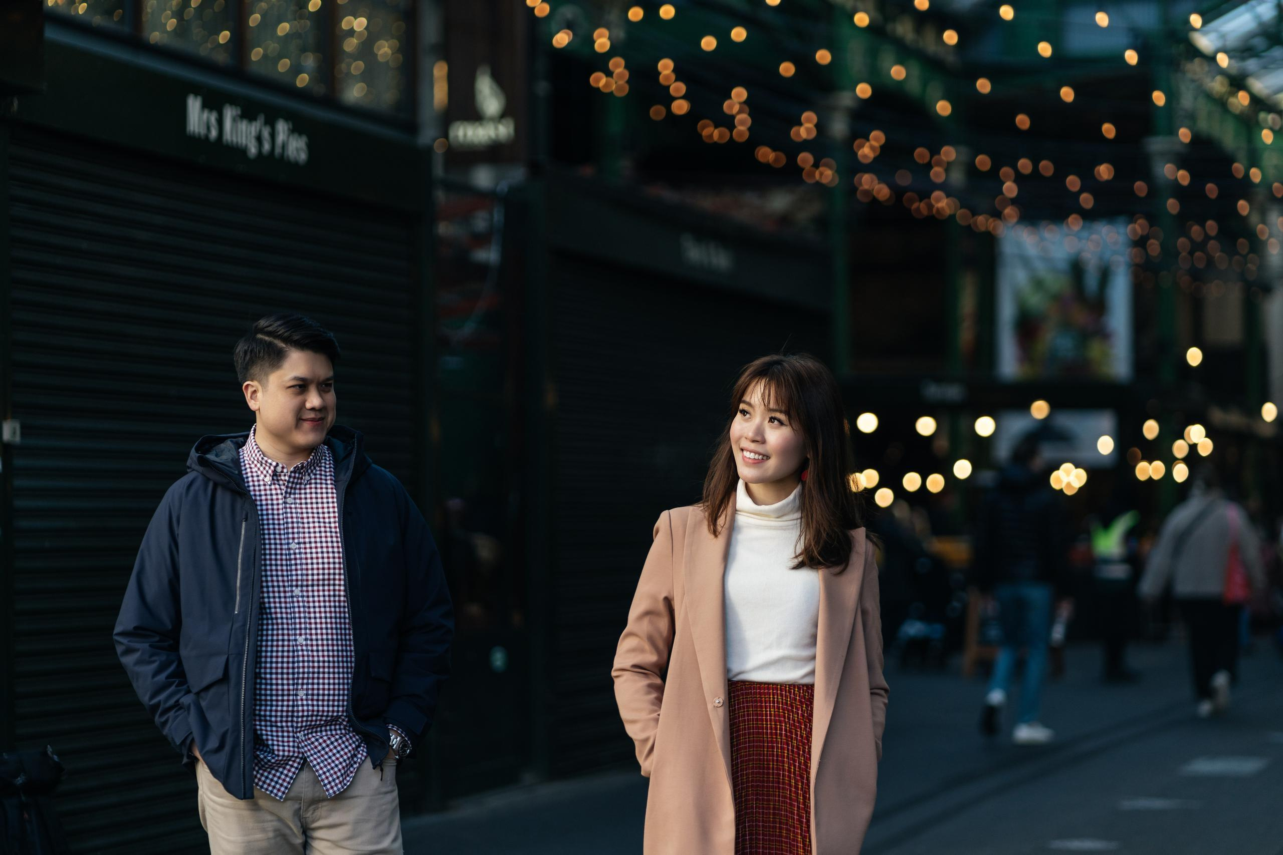 Foggy Hornung by Tower Bridge. London portrait and family photographer