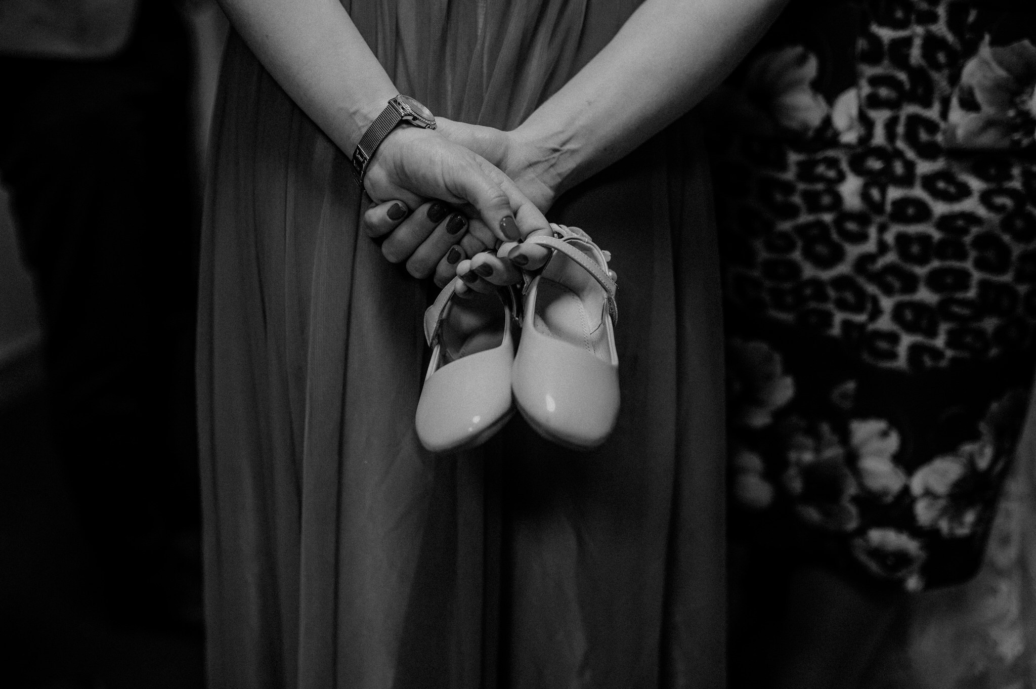 Fotograf profesionist de nuntă. Cu o abordare creativă și tehnici unice, spunem povestea voastră prin imagini pline de iubire și naturalețe. Descoperă arta fotografiei de nuntă . Fotograf Iasi, fotograf de nunta Suceava. Fotografii de nuntă. Pachet fotografii de nuntă. Fotograf Iasi, fotograf Suceava, fotograf Botosani, fotograf Romania. Servicii foto nuntă. Servicii foto-video.