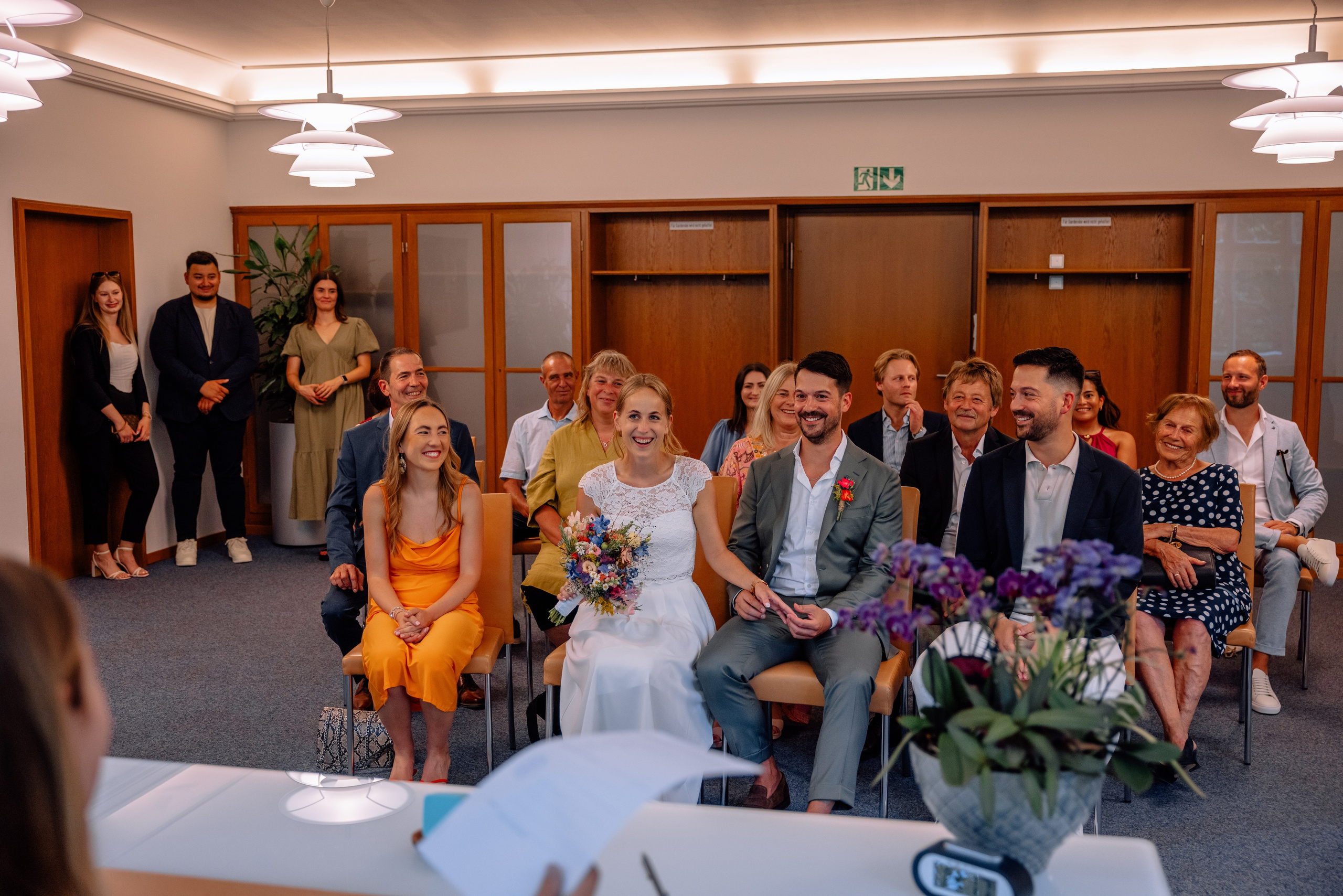 Sommerliche Hochzeitsfotos im Standesamt Mandlstraße & Schwabing. Hochzeitsfotograf München Taufe Familienfotograf Tanja Mauke