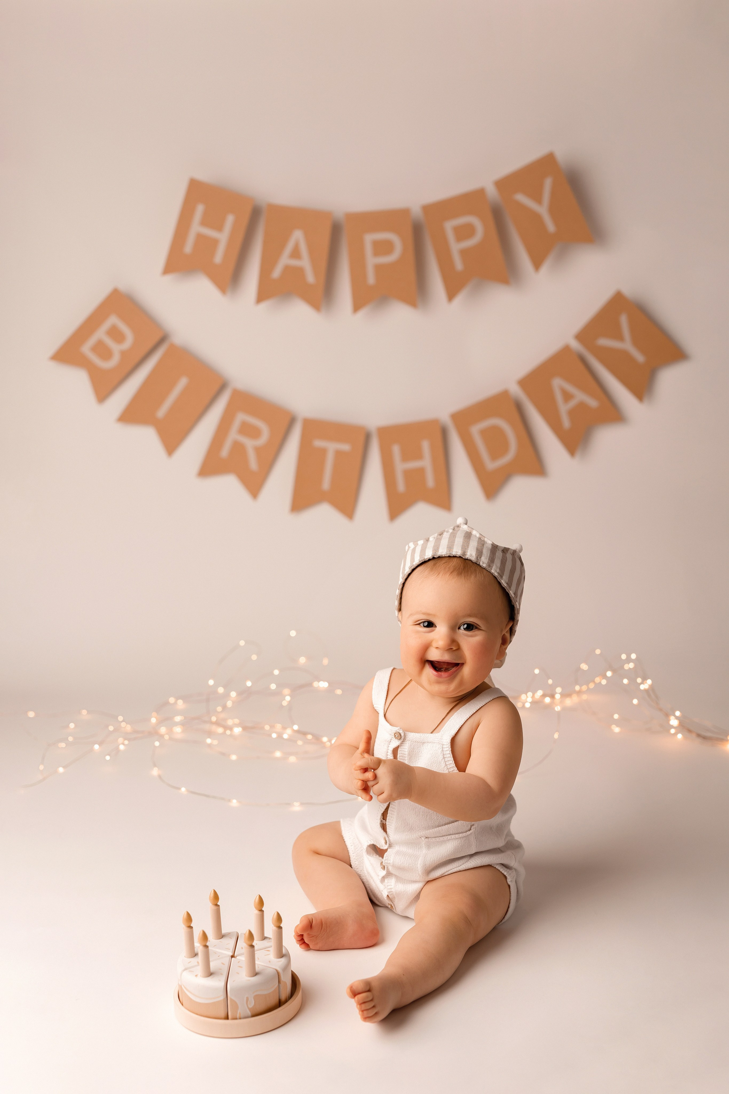 Cakesmash. NEUGEBORENEN und BABY Fotografin in WIEN und Umgebung