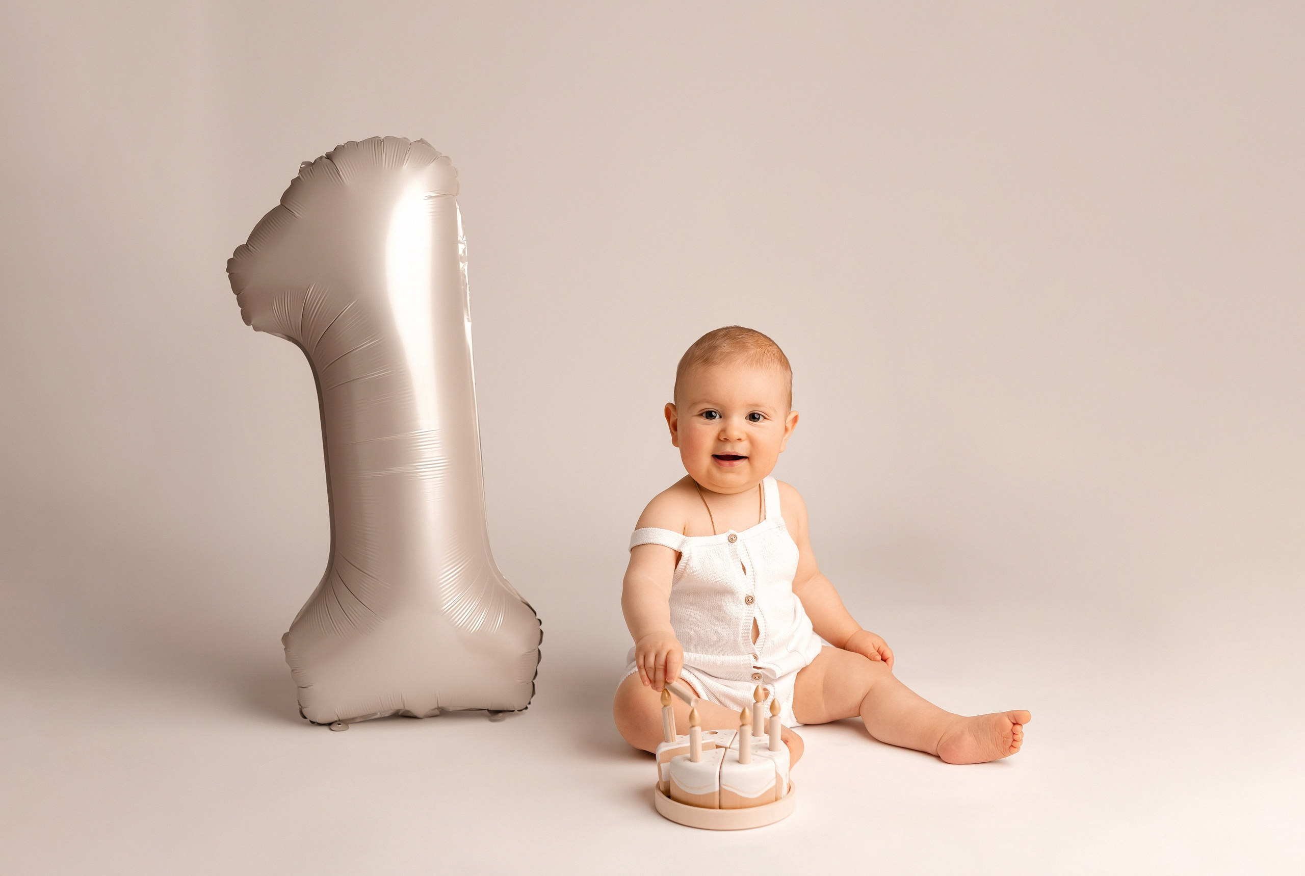 Cake Smash. NEUGEBORENEN und BABY Fotografin in WIEN und Umgebung