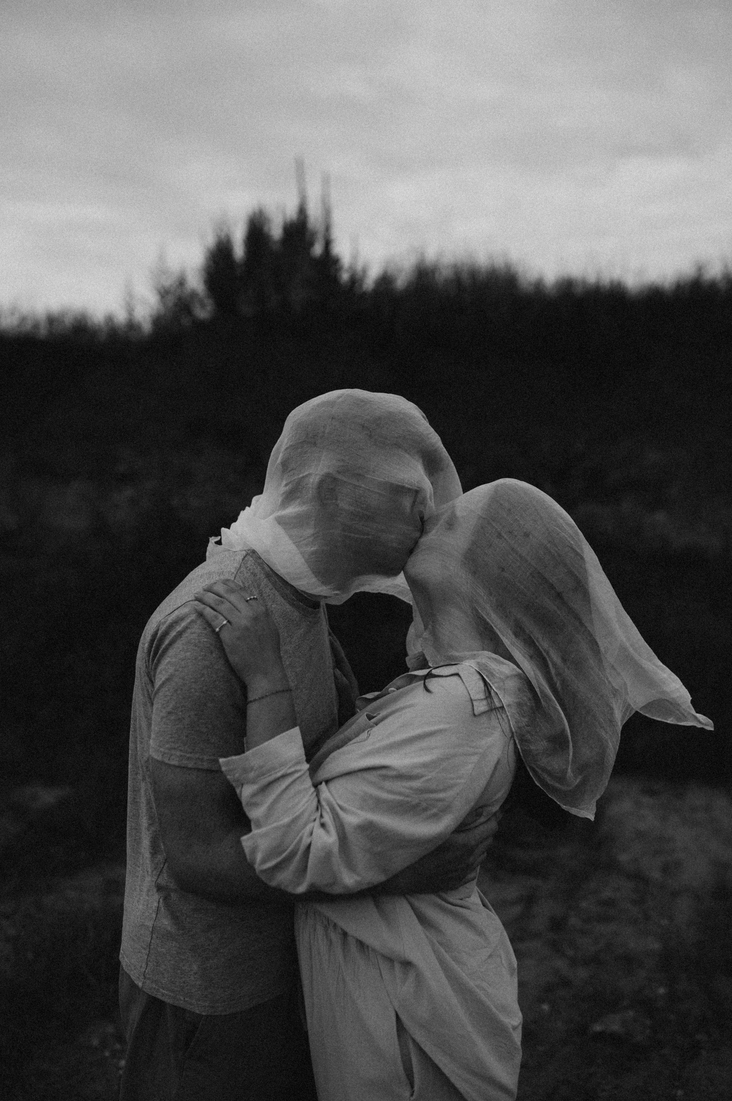 Rain & Sun | Love Story in Wolframs-Eschenbach. Фотограф в Нюрнберге Ирина Менерт из Ансбаха