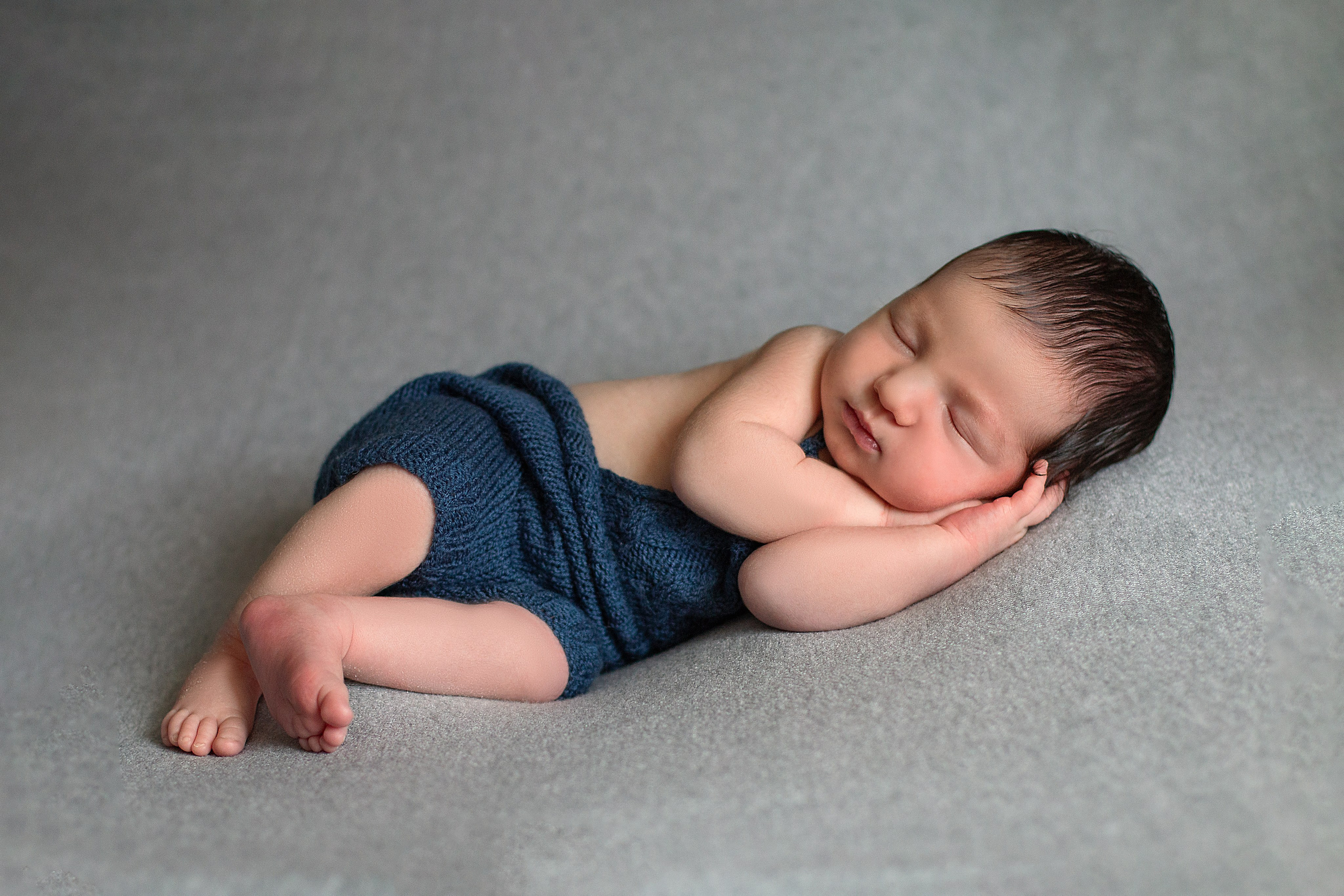 Newborn классическая. Детский и семейный фотограф в г. Бельцы