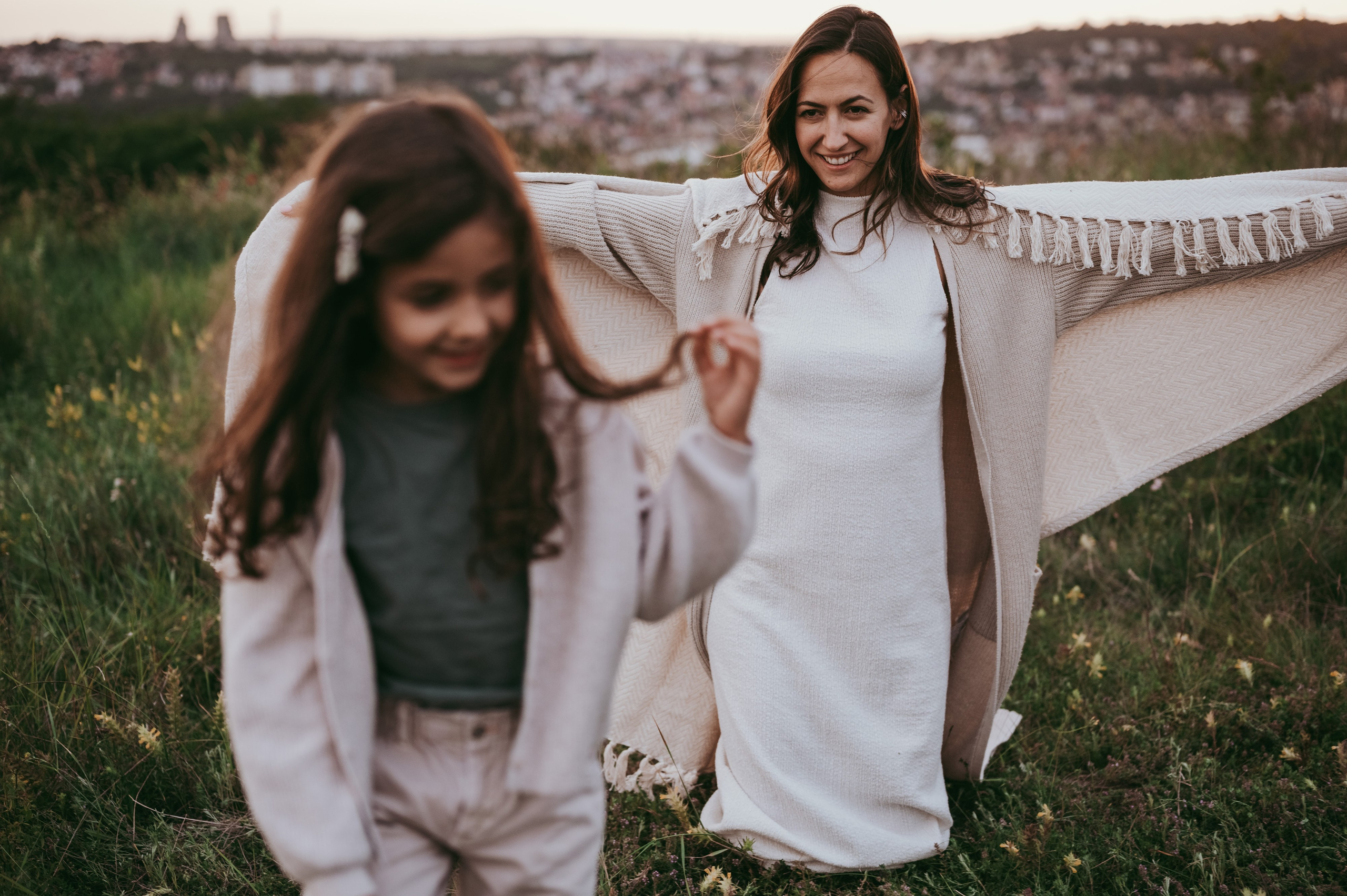 Bojana i Srna / mammy and me photosession. Deciji i porodicni fotograf u Beogradu Oksana Skendzic