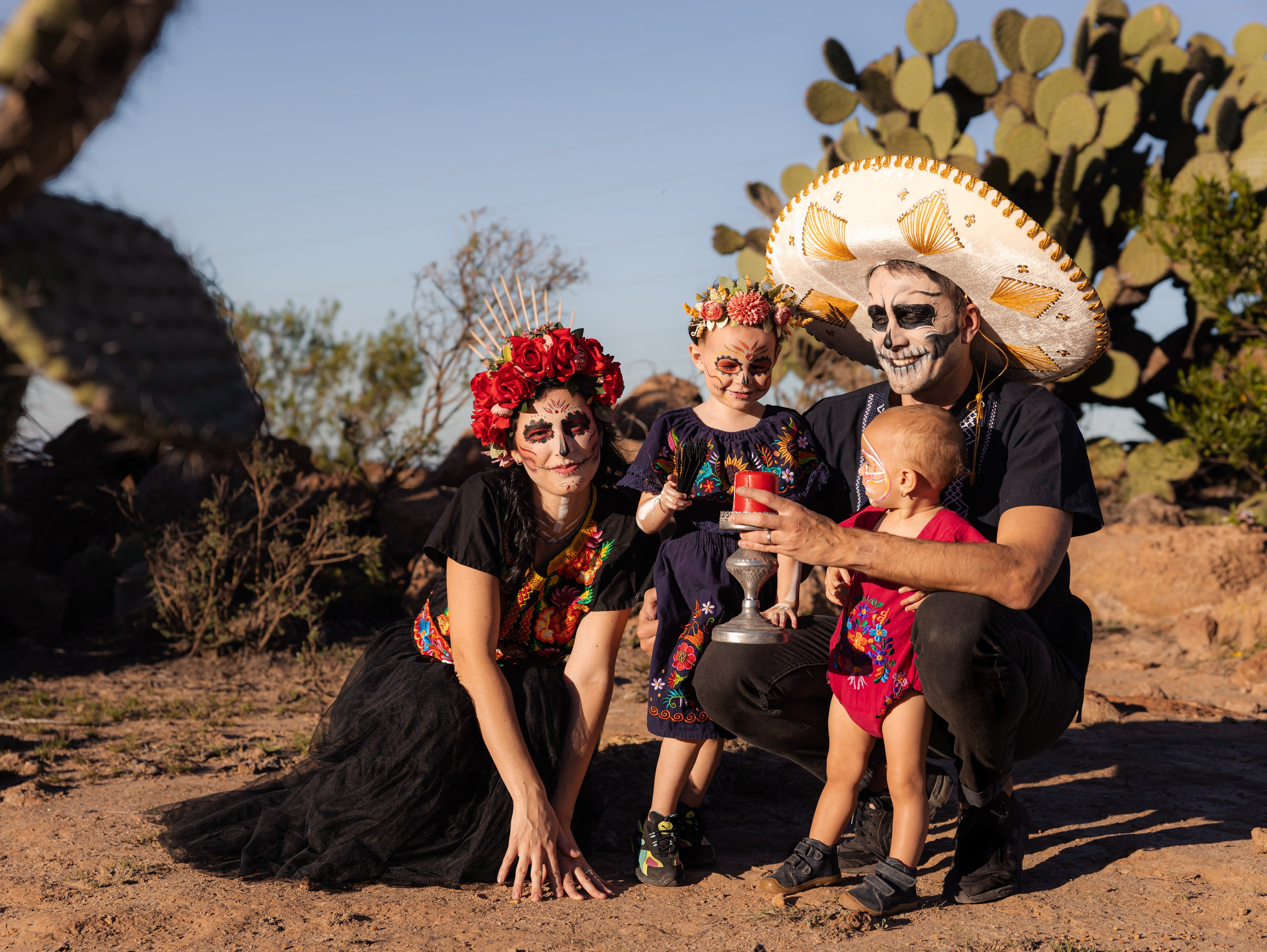 Day of the Dead | Family Photoshoot. Lifestyle a rodinná fotografka v Pisku Oxana Telupilova