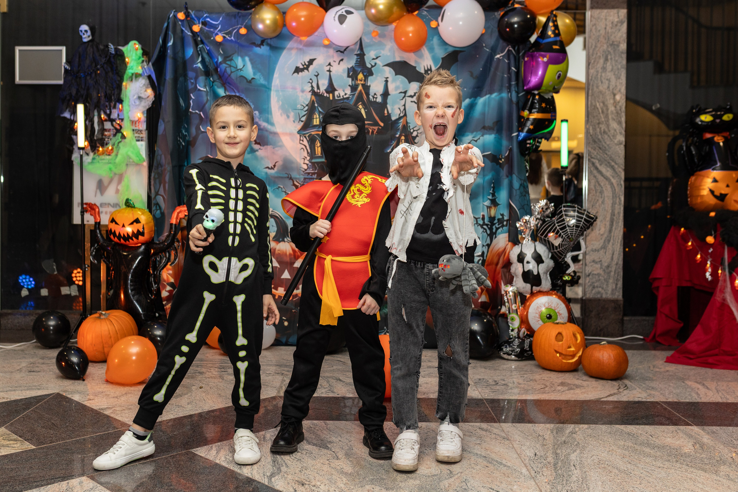 Leo dance studio Helloween 2025. Семейный и детский фотограф в Варшаве Мила Бобровская