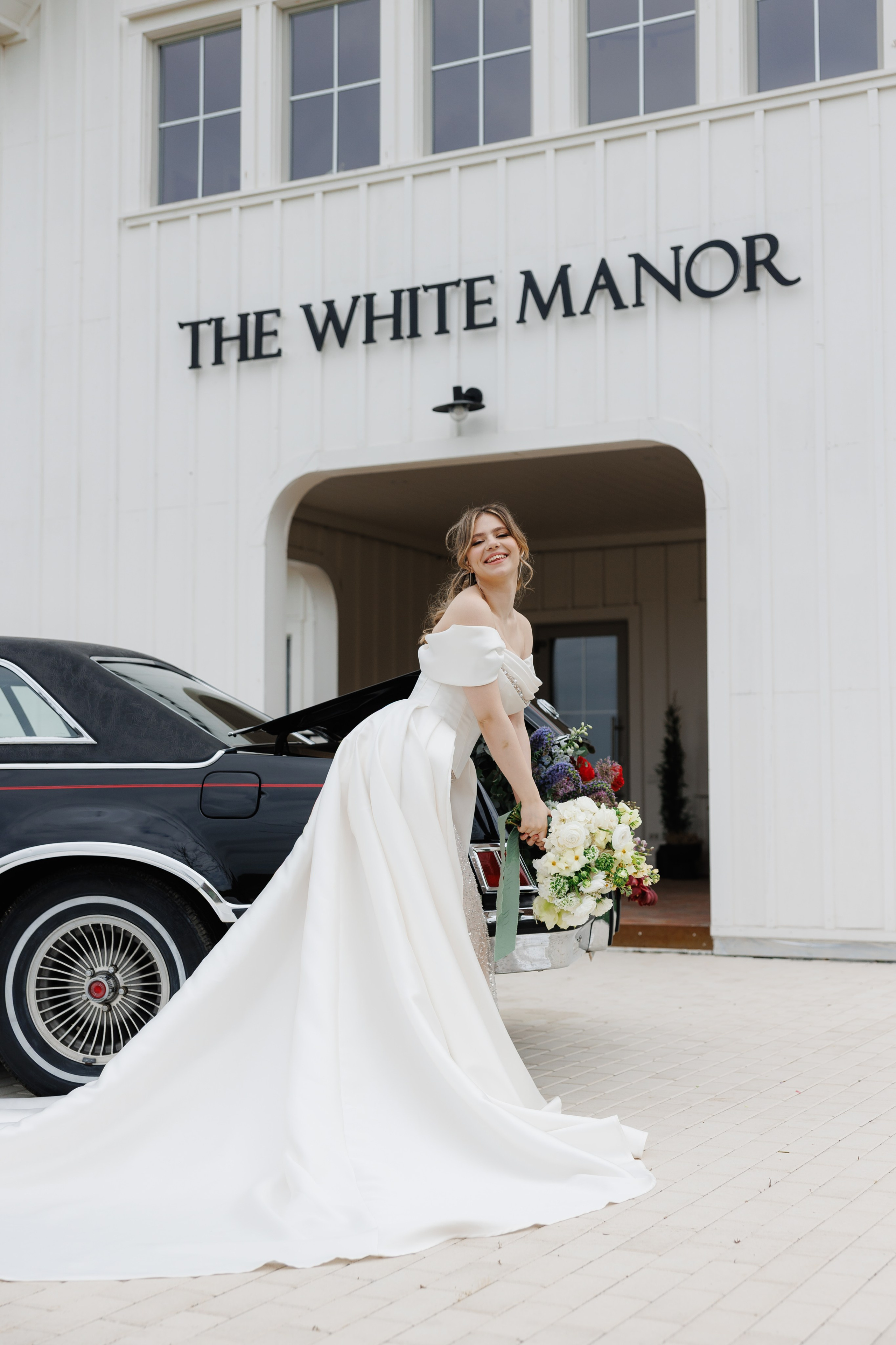 Cristina + Costin | Fotograf nunta Bucuresti | Nunta la The White Manor. Fotograf nunta Bucuresti - Manu Ivanciu