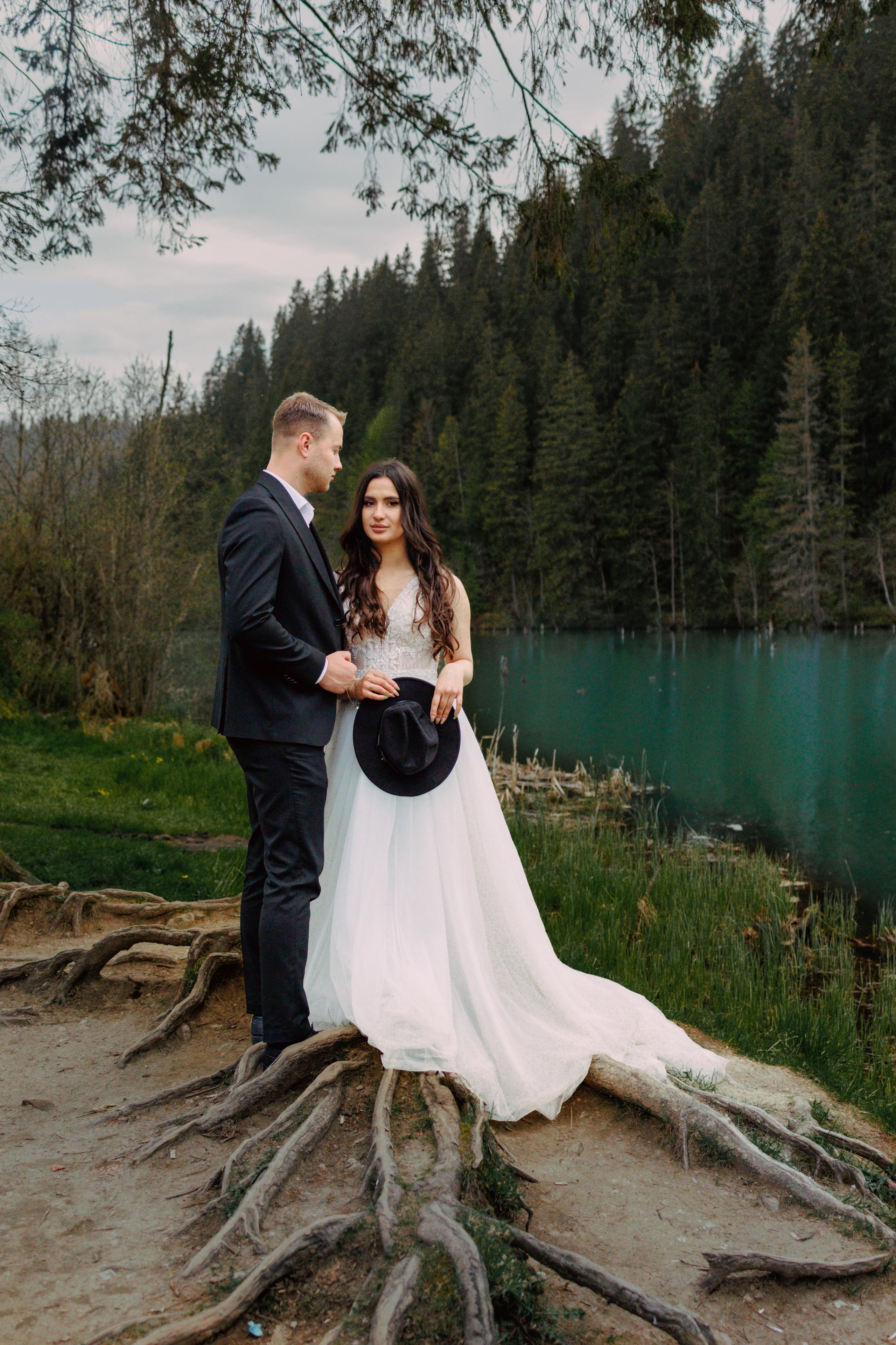 Lacul Roșu - Ivan & Cristina. Servicii foto-video!