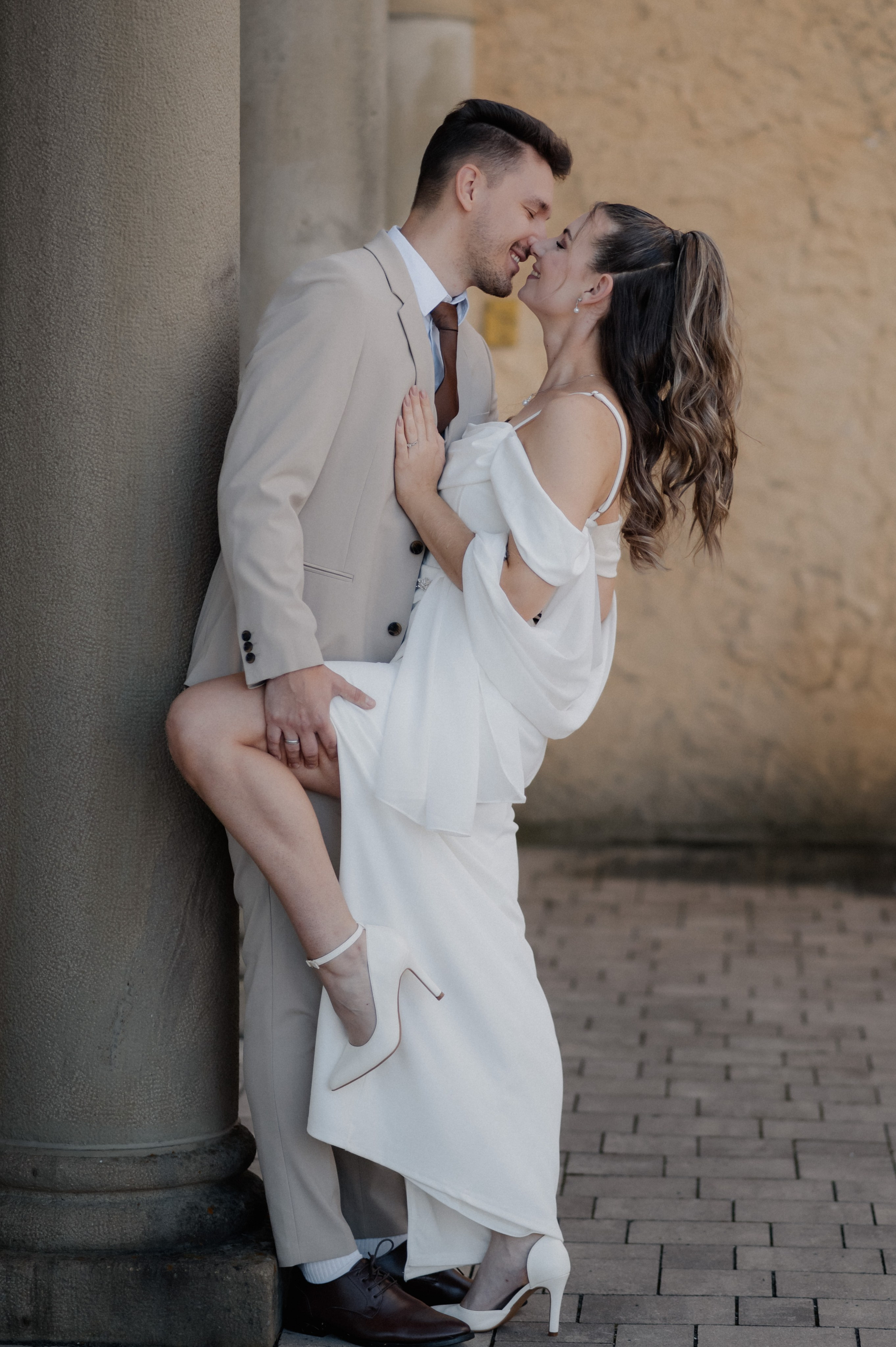 CIVIL WEDDING IN STADTSCHLOSS IN HERRIEDEN. Photographer in Nuremberg Irina Mehnert from Ansbach