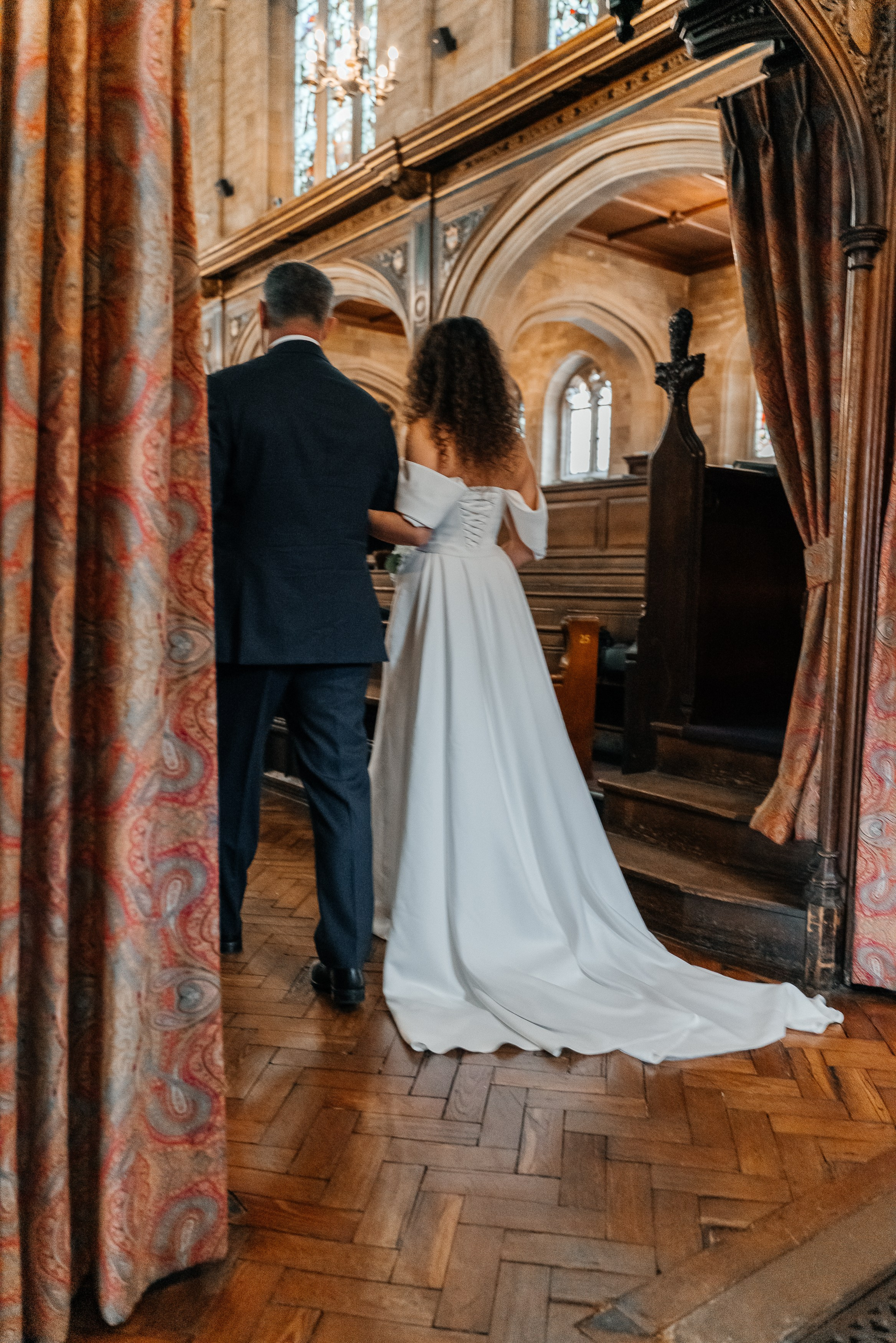 Wedding ceremony at The Lower chapel in Eton, Wedding in Eton, wedding photographer in Eton, wedding photographer in Eton