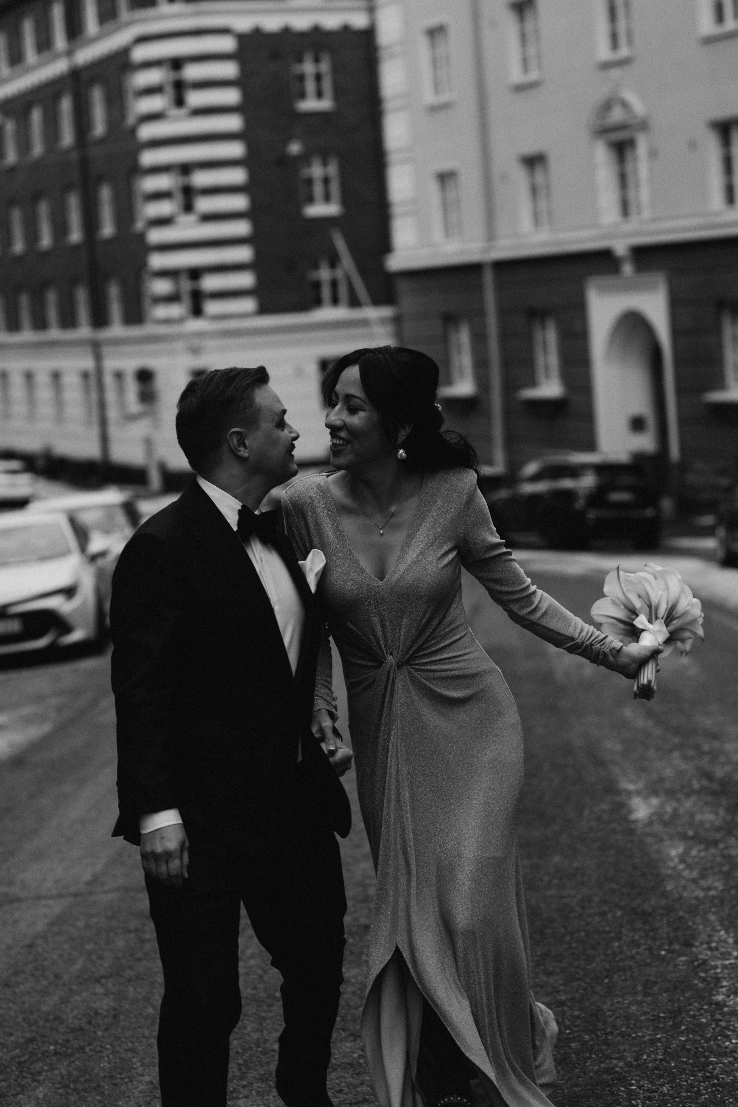 Wedding, city wedding, couple, lovestory, potrait. Wedding and portrait photographer in Helsinki Vickan O