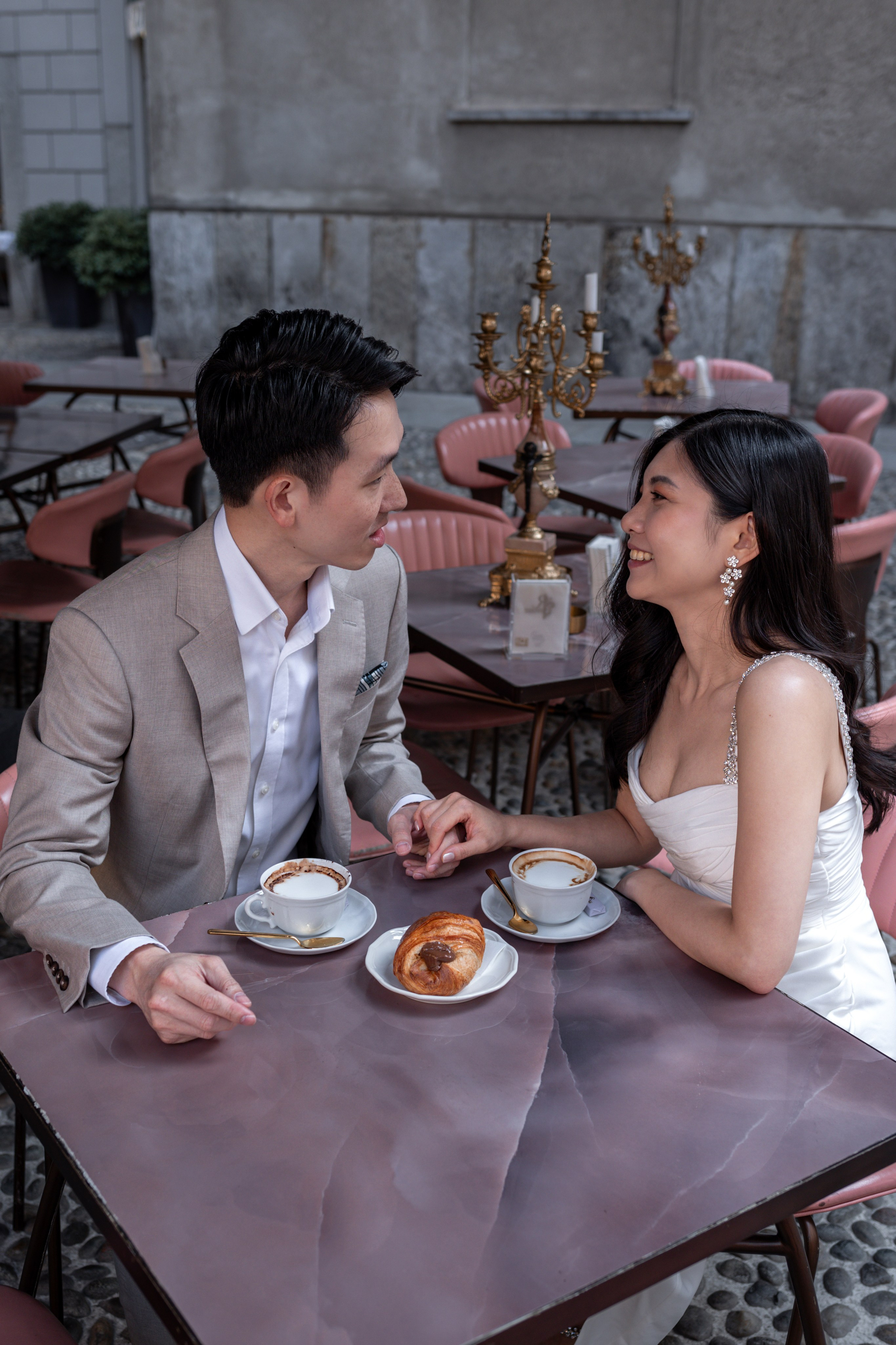 Walk in Milan. Photographer in Milan |Mila Pro Photo