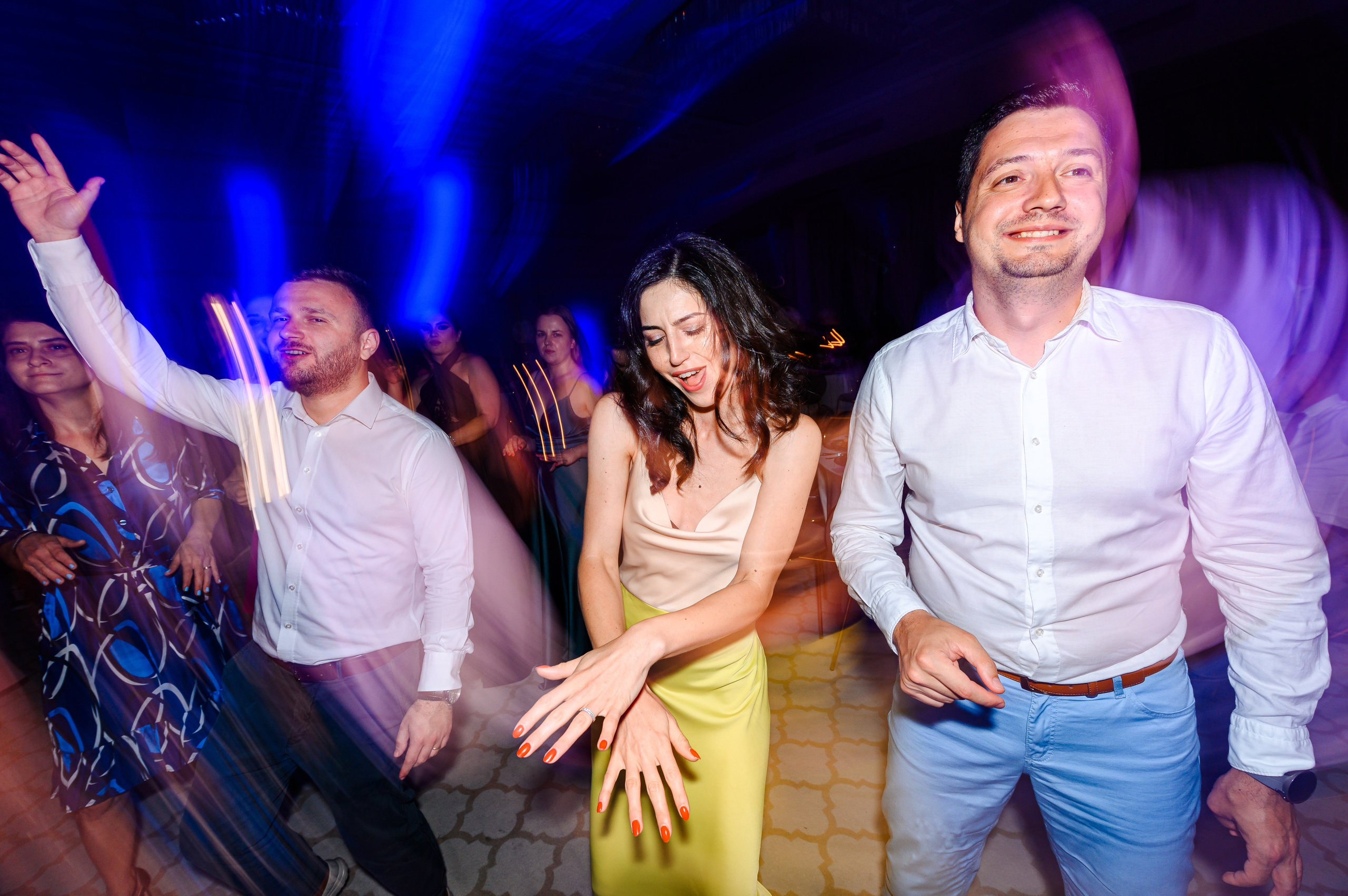 Madalina & Ovidiu. Mugurel Olteanu Fotograf